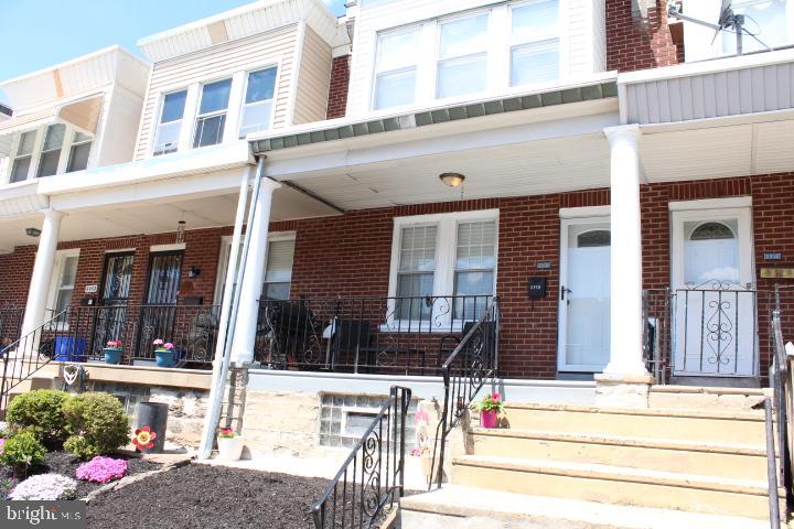 LAWNCREST - Residential