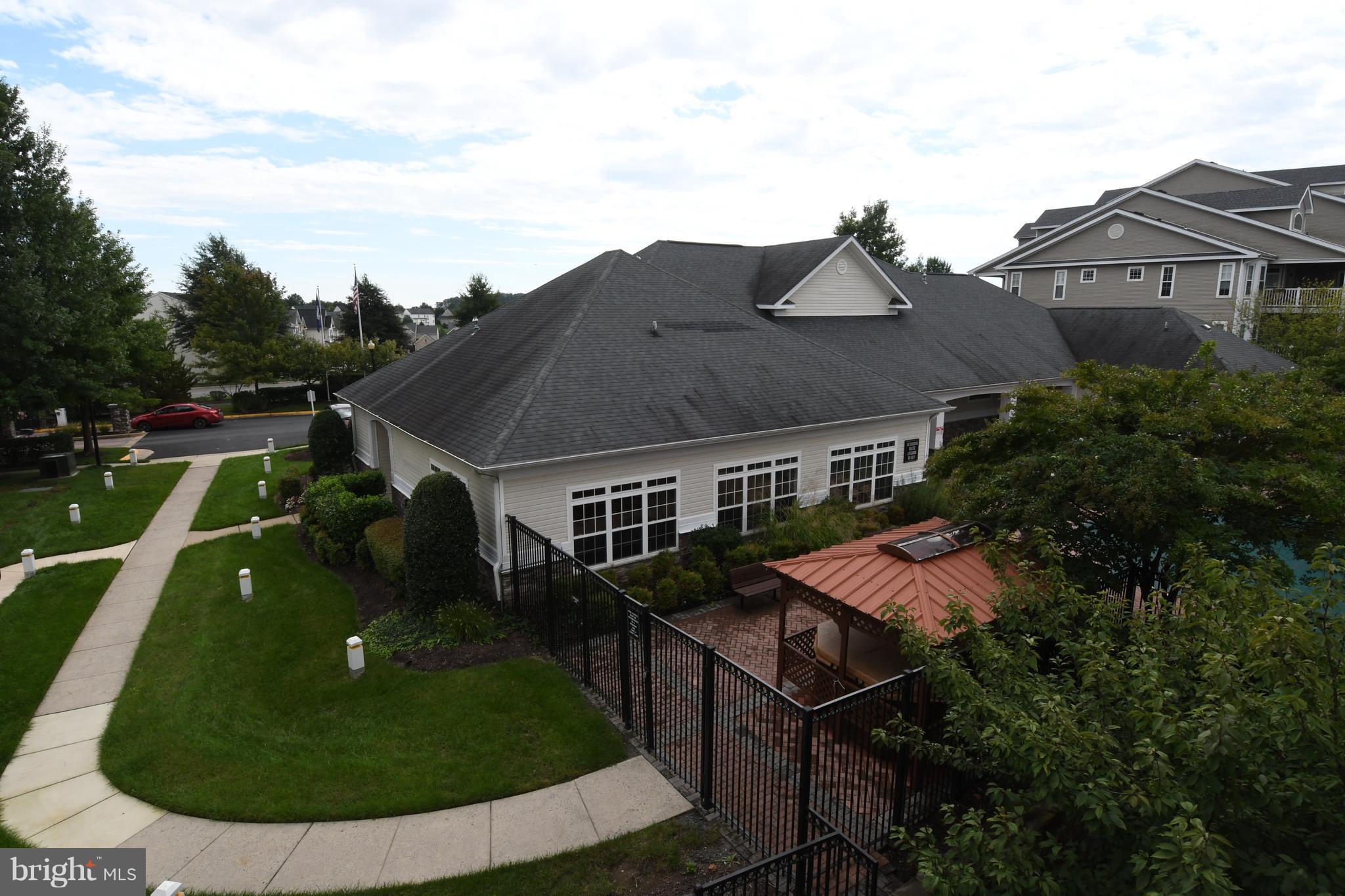 WESTCHESTER AT STRATFORD - Residential