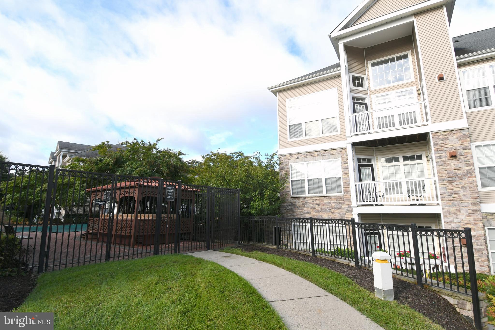 WESTCHESTER AT STRATFORD - Residential