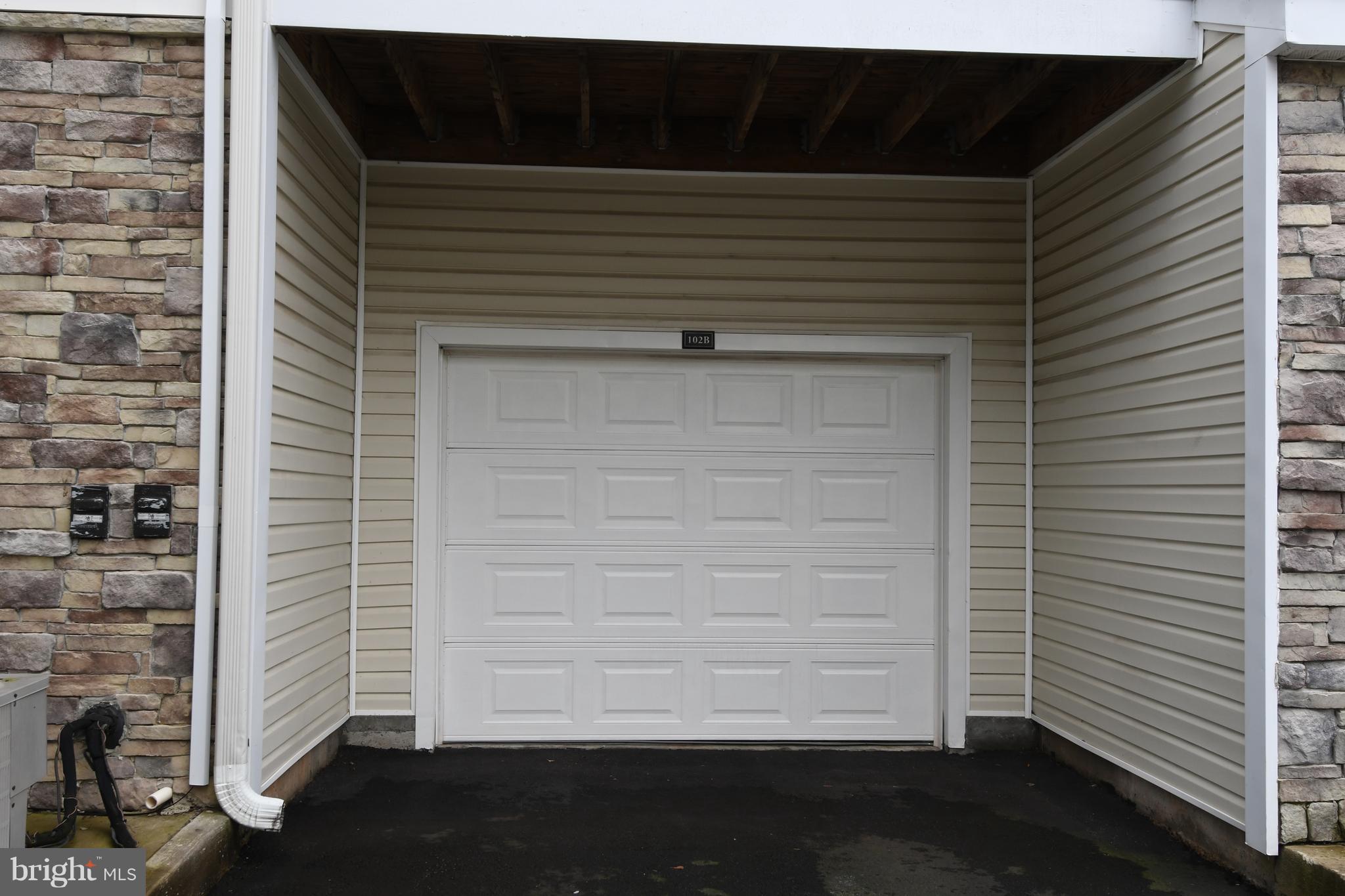 WESTCHESTER AT STRATFORD - Residential