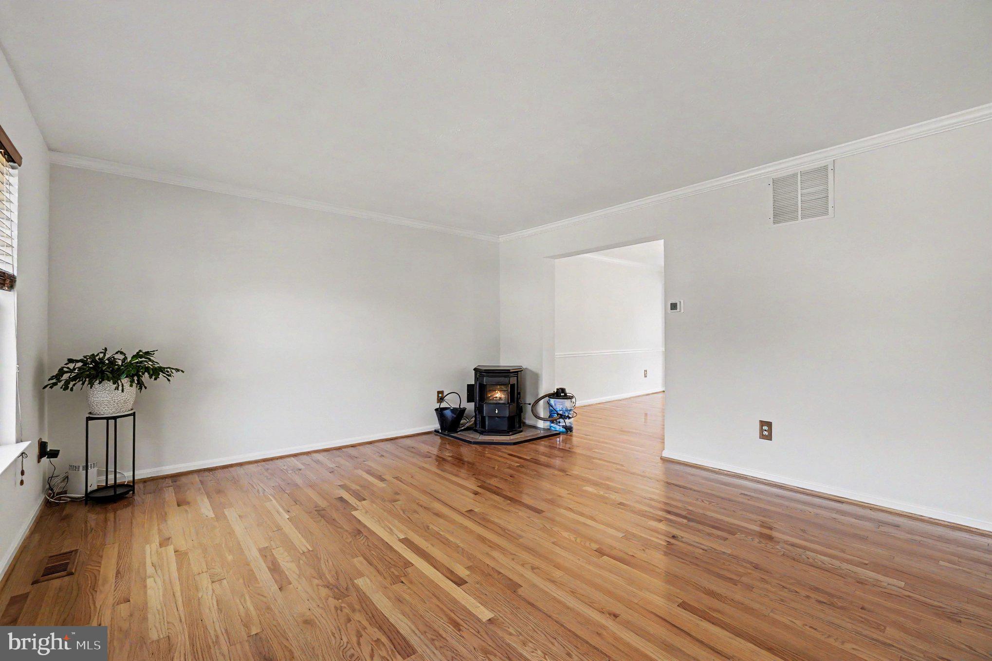 BEACHWOOD ESTATES - Residential