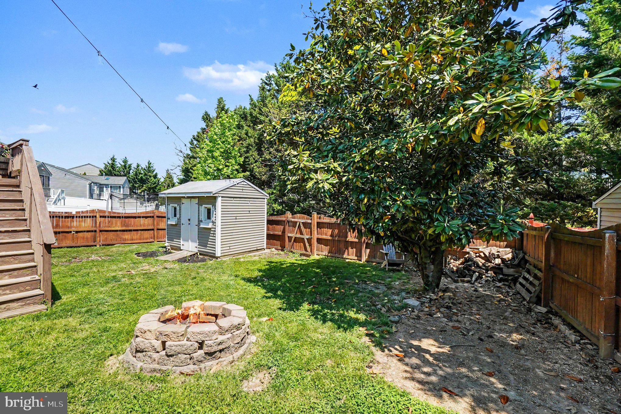BEACHWOOD ESTATES - Residential