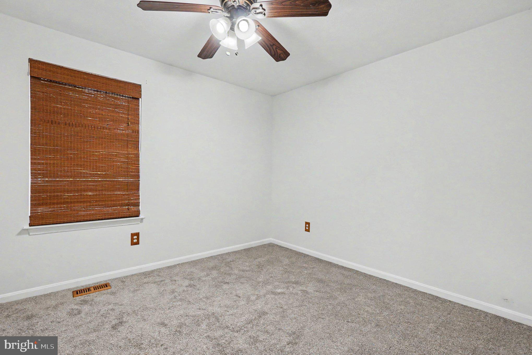 BEACHWOOD ESTATES - Residential