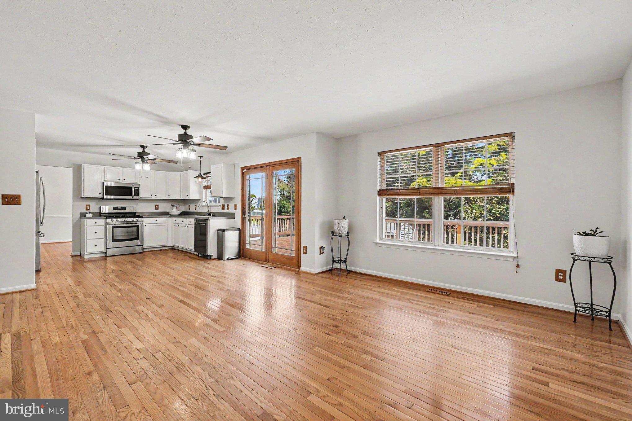 BEACHWOOD ESTATES - Residential