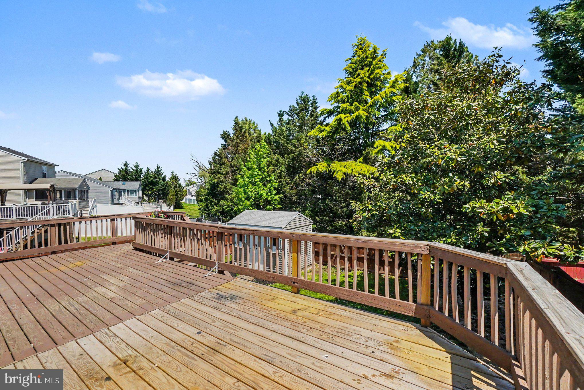 BEACHWOOD ESTATES - Residential