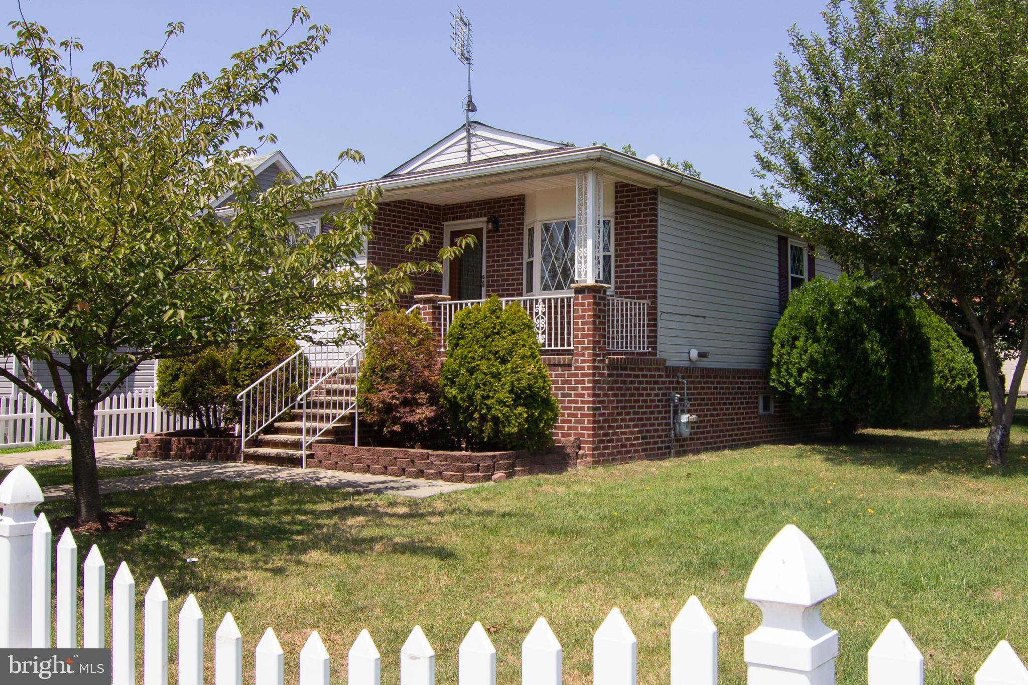 2 LOTS IN ONE!! Enjoy this well maintained home with a shed, a garage and AN EXTRA LOT. This well maintained home has a lot to offer. A Den/Office right on the main floor which could be an extra bedroom. 2 Family Rooms, Large Basement, Open Country Kitchen and great location for shopping. Patio in the back for entertaining. You won't be disappointed with this beautiful home.