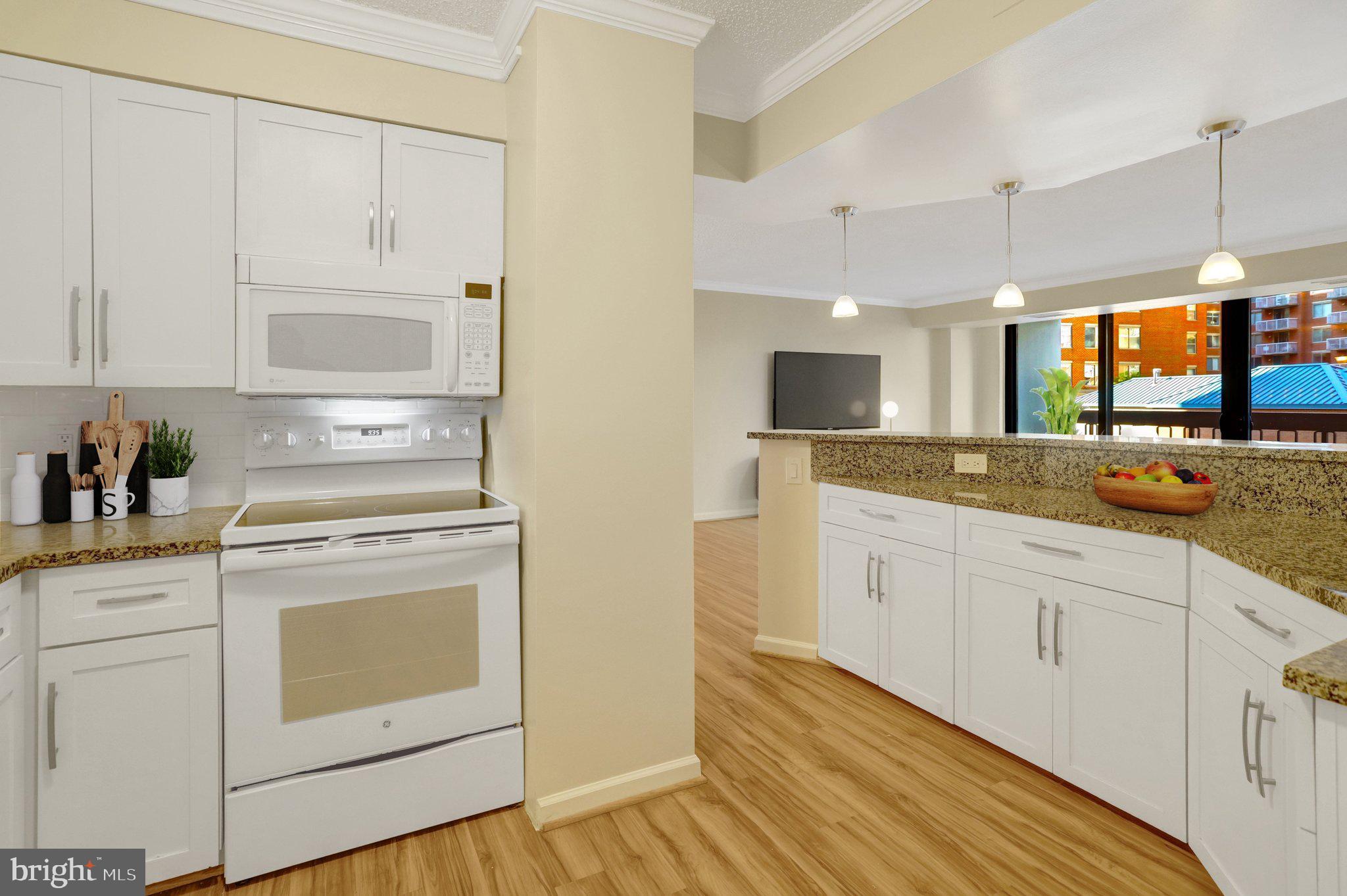 3800 FAIRFAX DRIVE 105