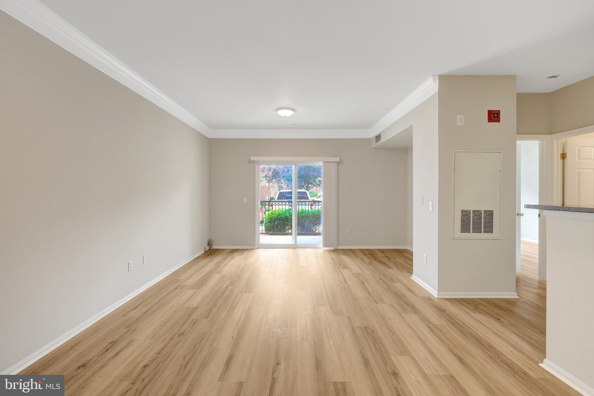 GATES OF MCLEAN - Residential