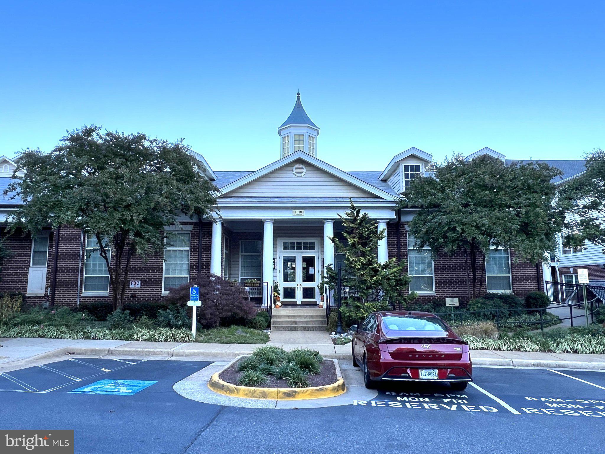 GATES OF MCLEAN - Residential
