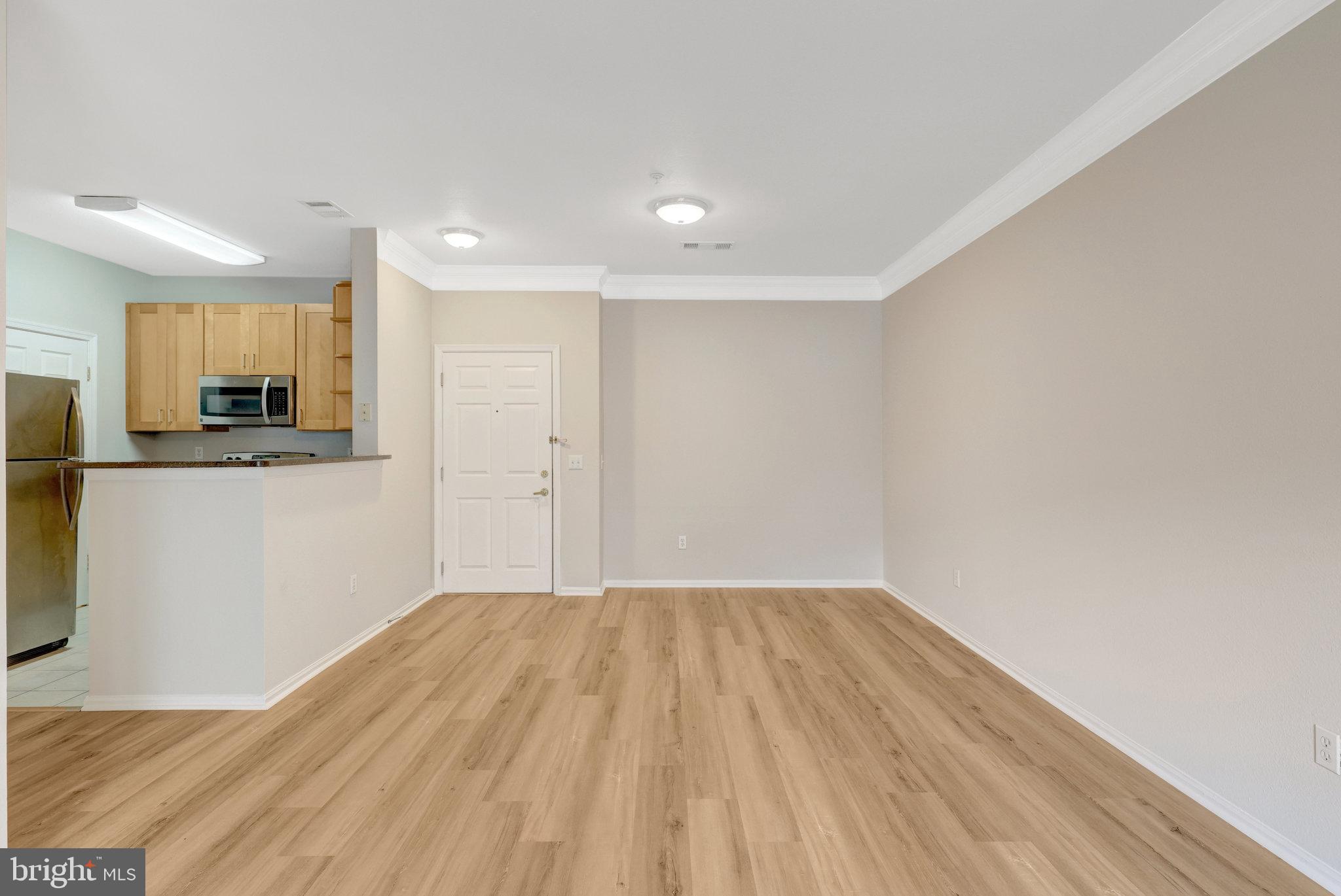 GATES OF MCLEAN - Residential