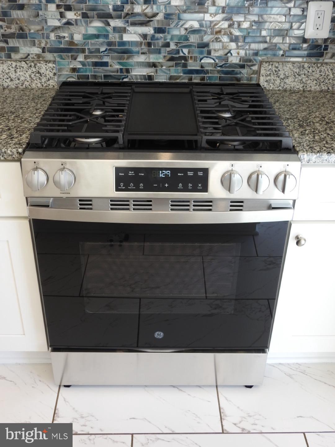 LAKESIDE - Residential