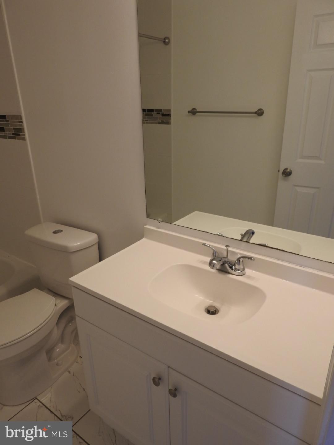 LAKESIDE - Residential