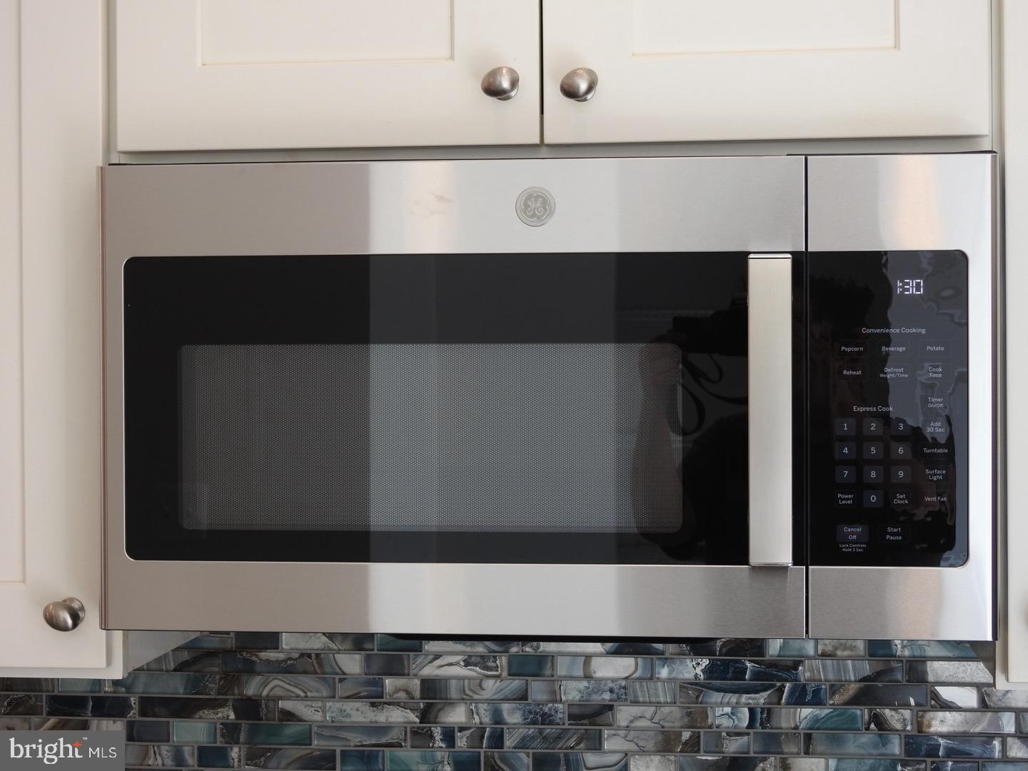 LAKESIDE - Residential