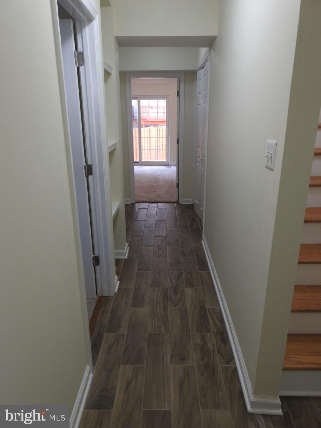 LAKESIDE - Residential