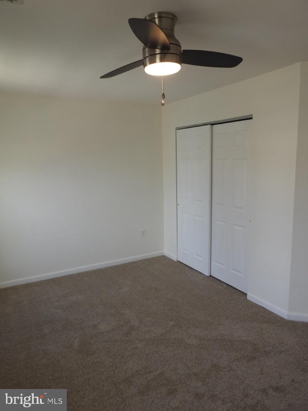 LAKESIDE - Residential