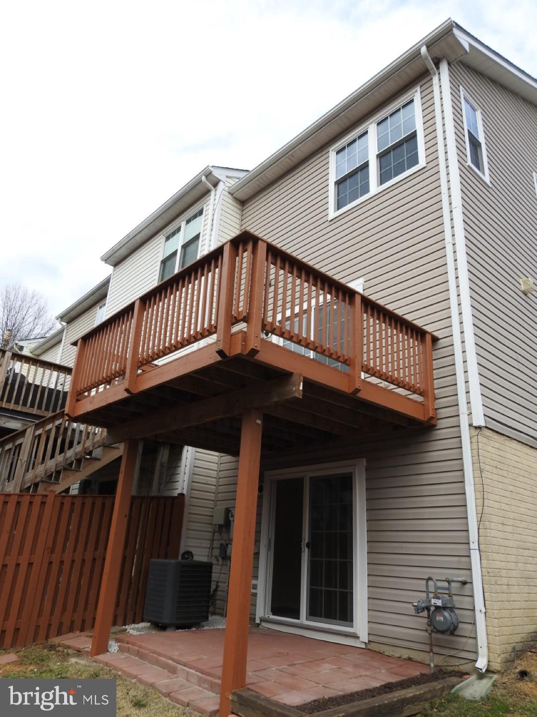 LAKESIDE - Residential