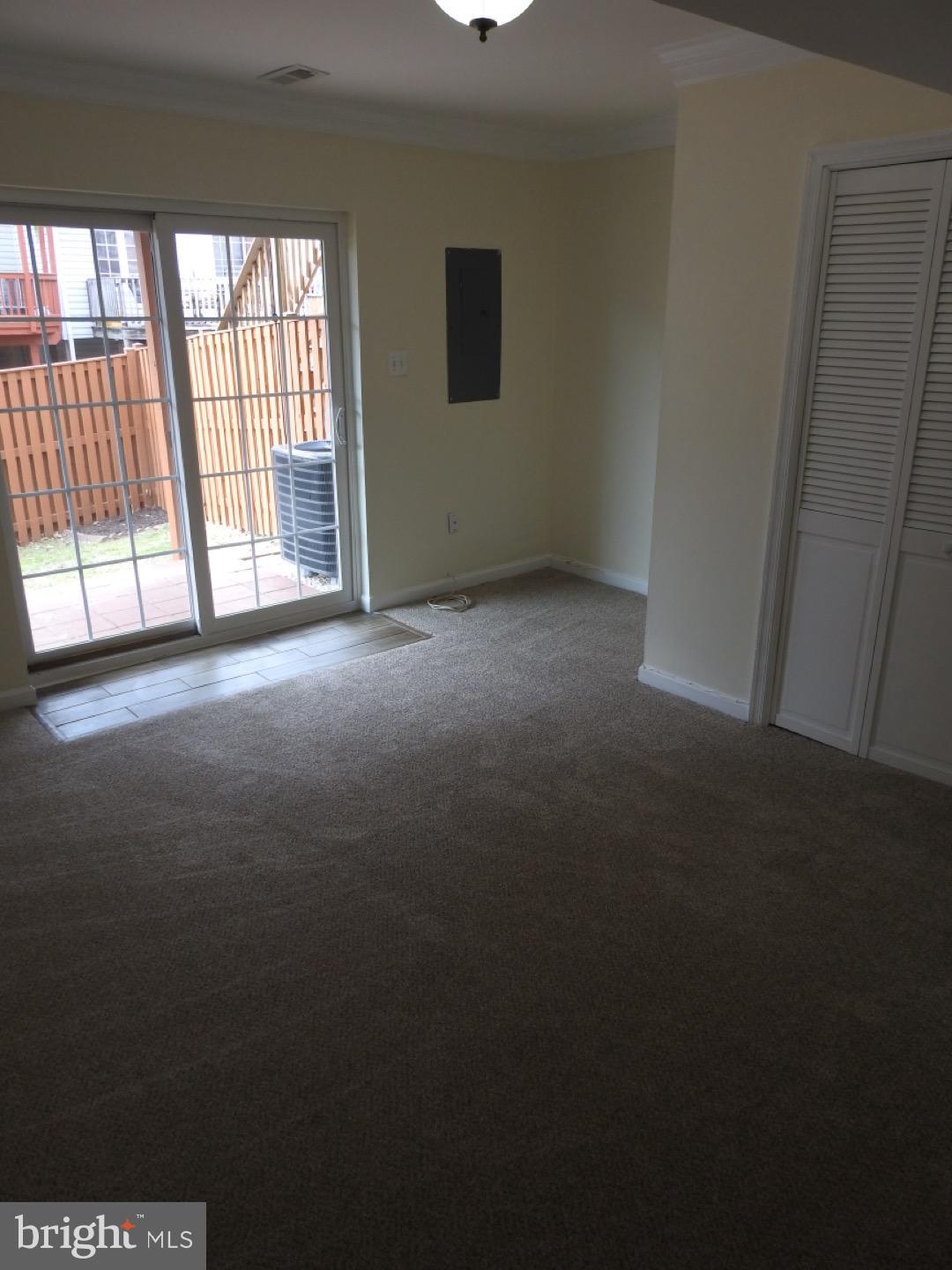 LAKESIDE - Residential