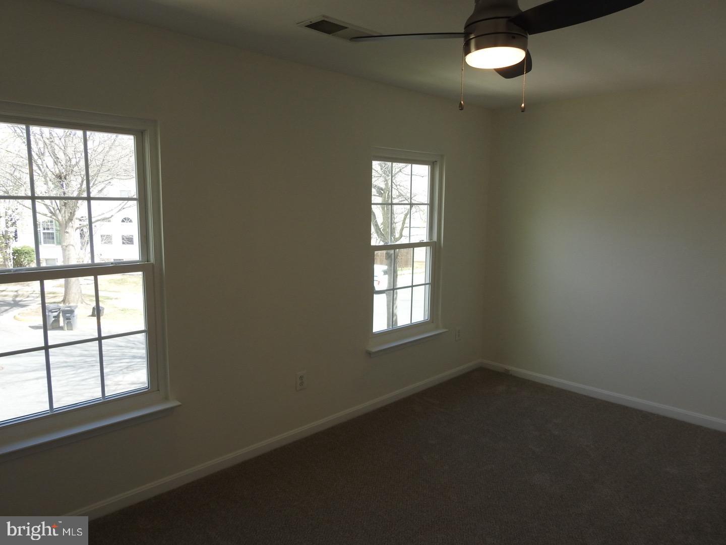 LAKESIDE - Residential