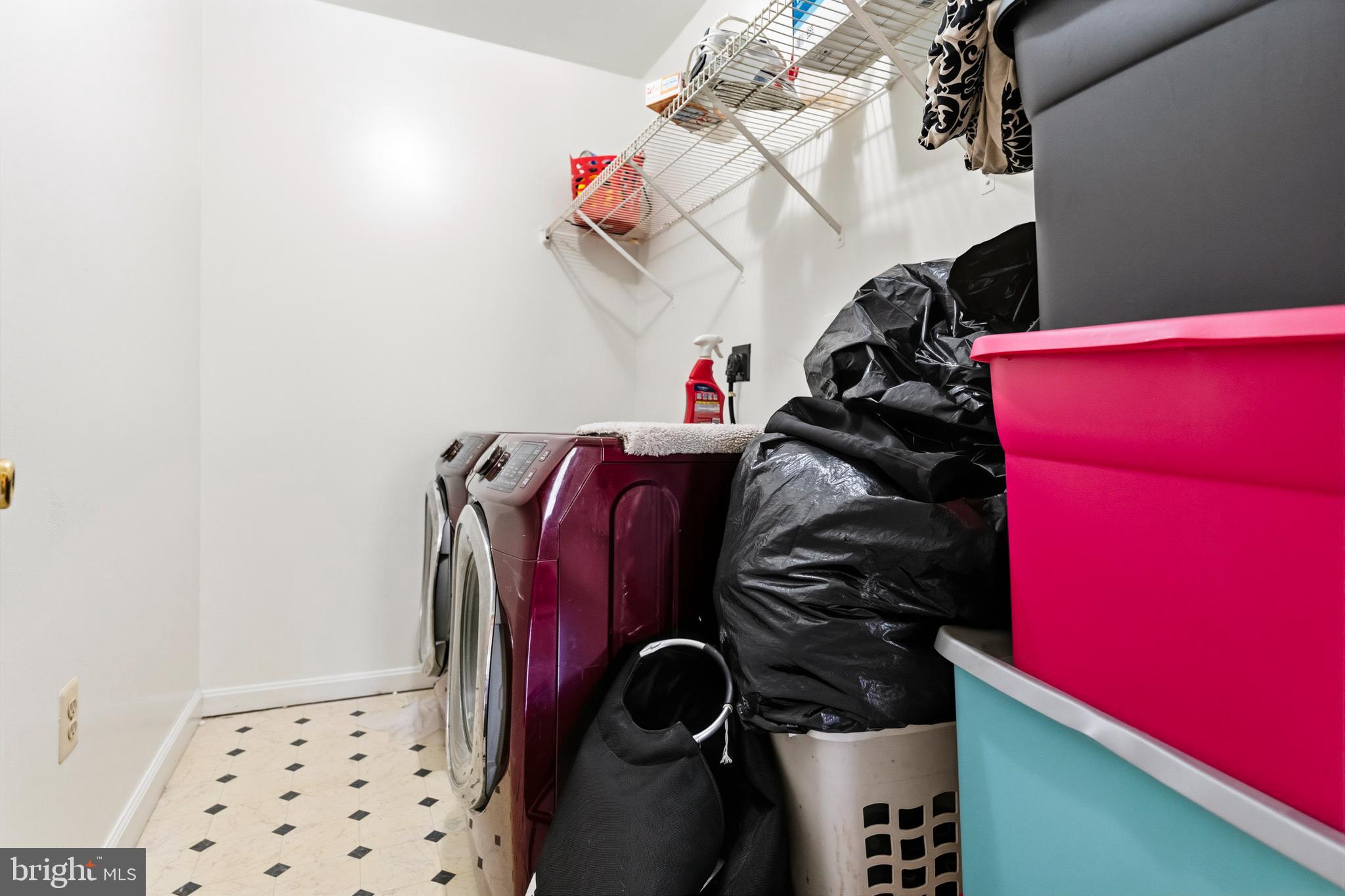 HOLLAWAY ESTATES - Residential