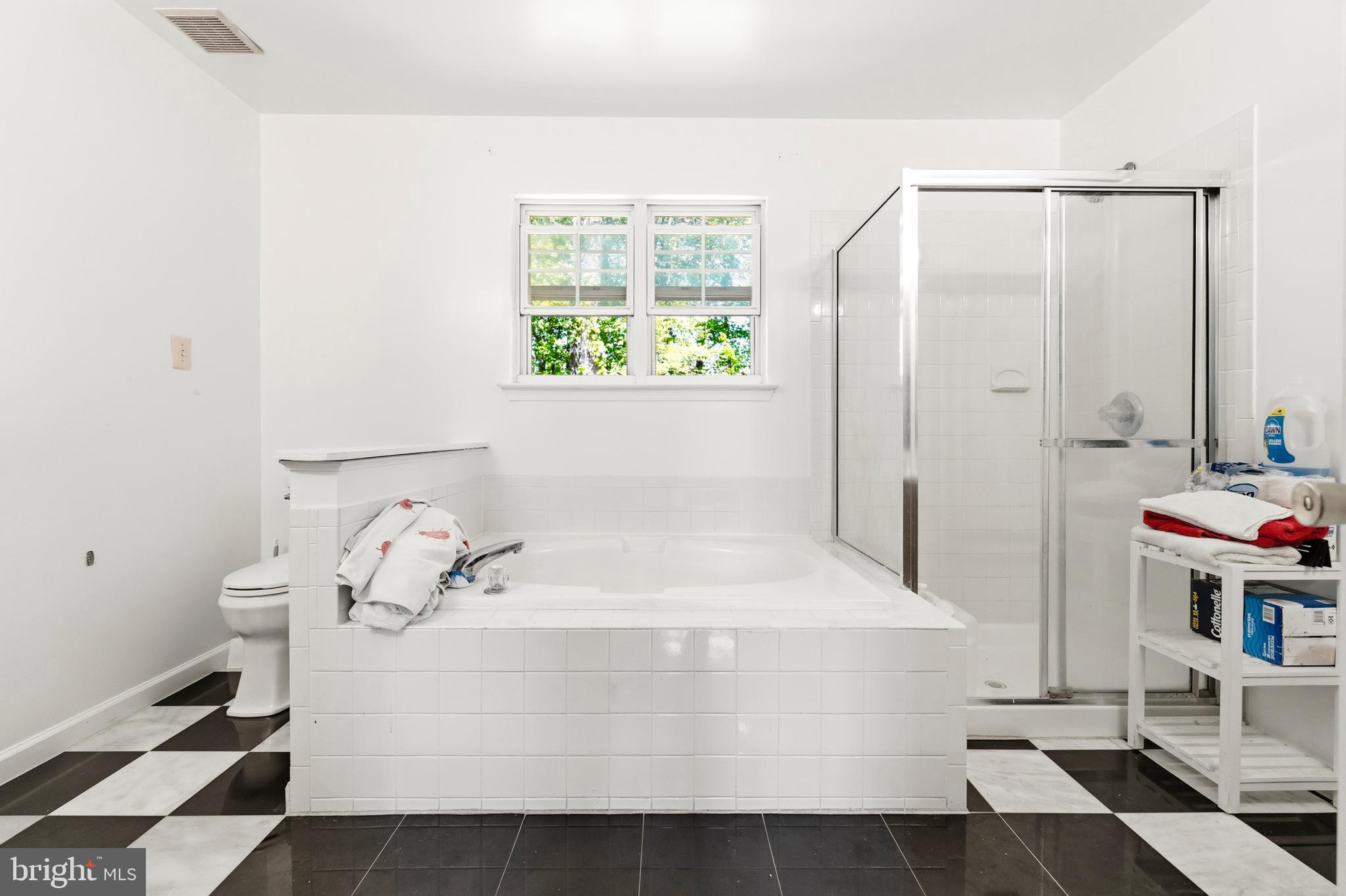 HOLLAWAY ESTATES - Residential