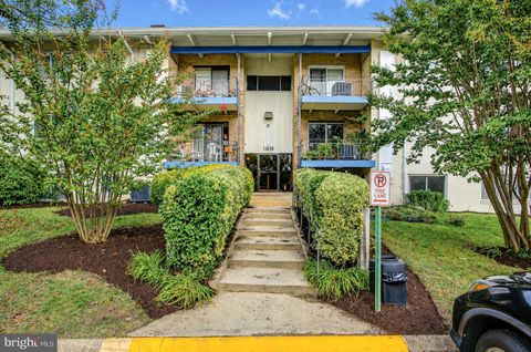 Condo For Rent - 11408 Cherry Hill Road #103<br/> BELTSVILLE, MD 20705