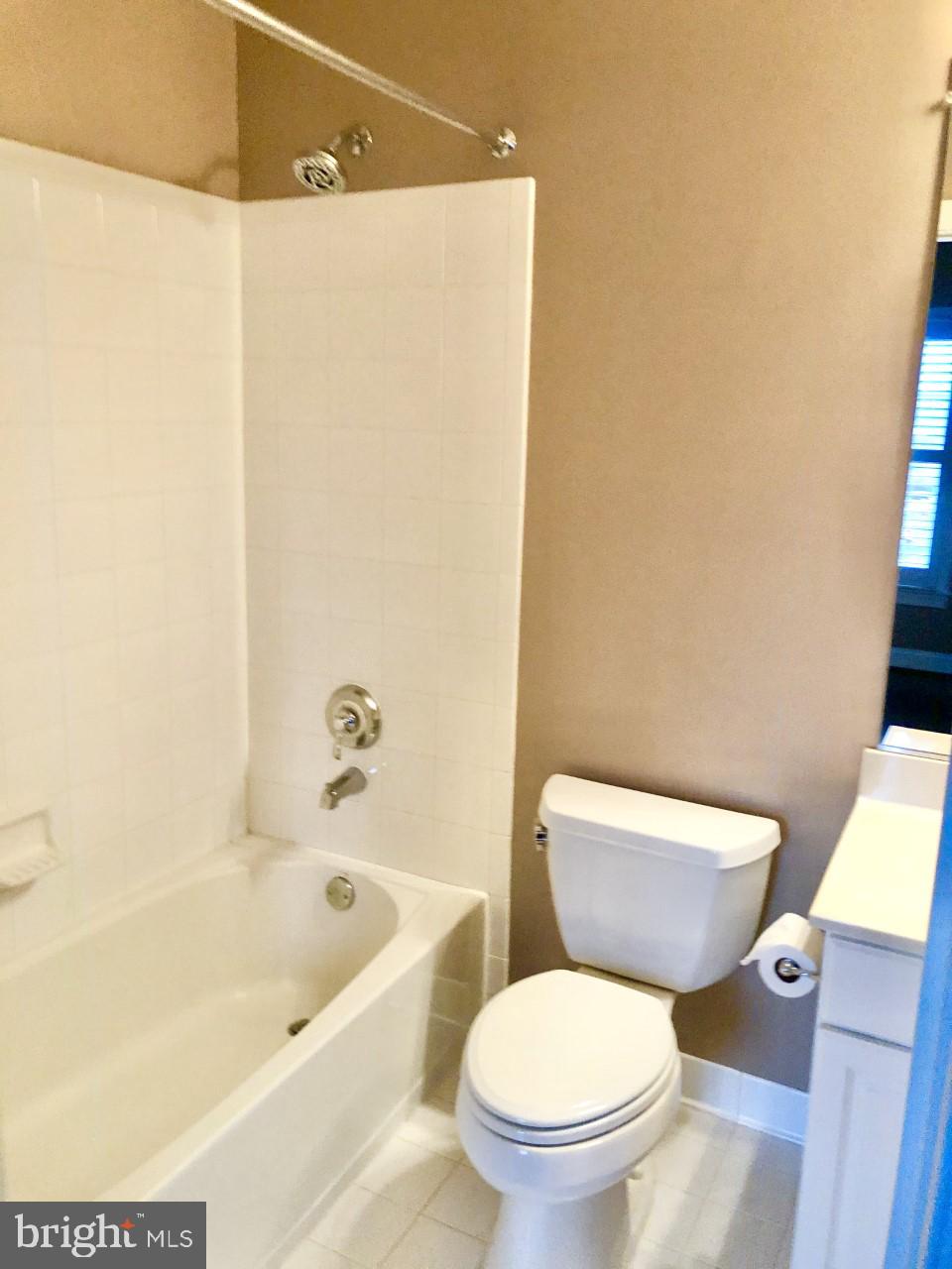 OLD TOWN ALEXANDRIA - Residential