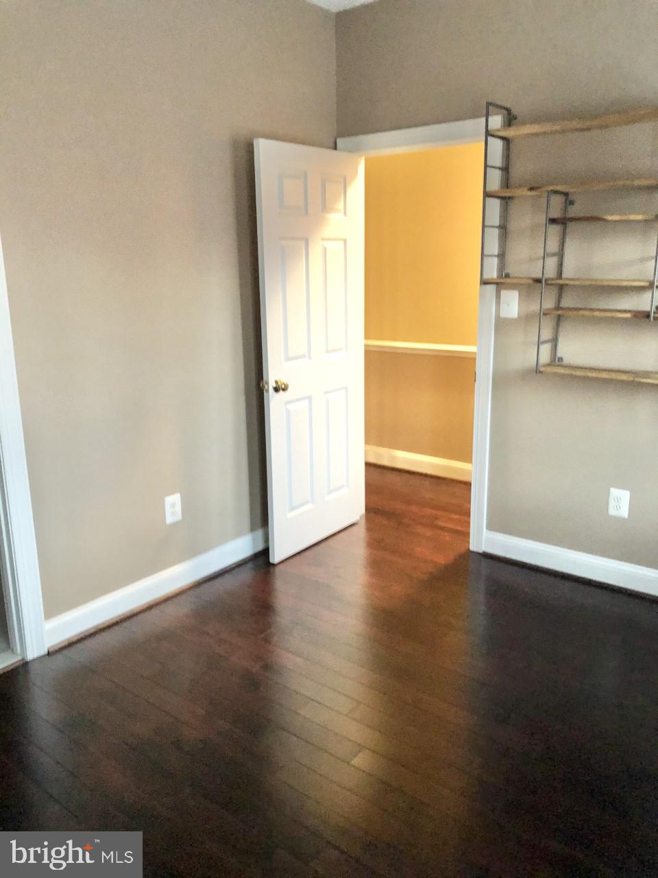 OLD TOWN ALEXANDRIA - Residential