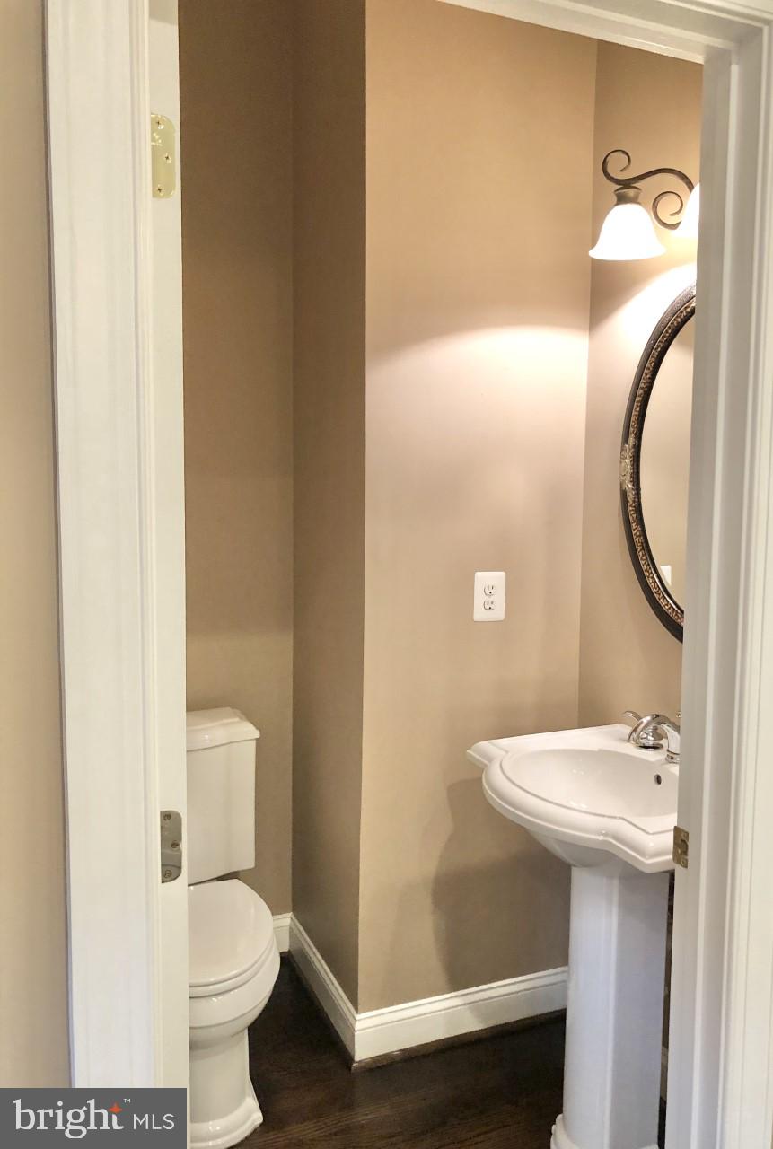 OLD TOWN ALEXANDRIA - Residential