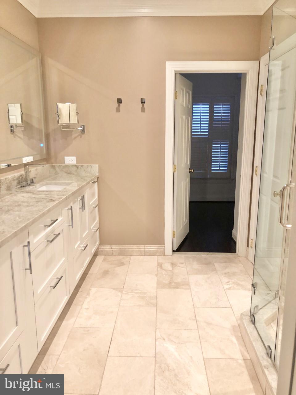 OLD TOWN ALEXANDRIA - Residential