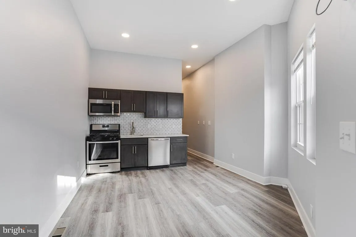 Philadelphia, Pennsylvania 19104, United States, 5 Bedrooms Bedrooms, ,Residential,Active,104931