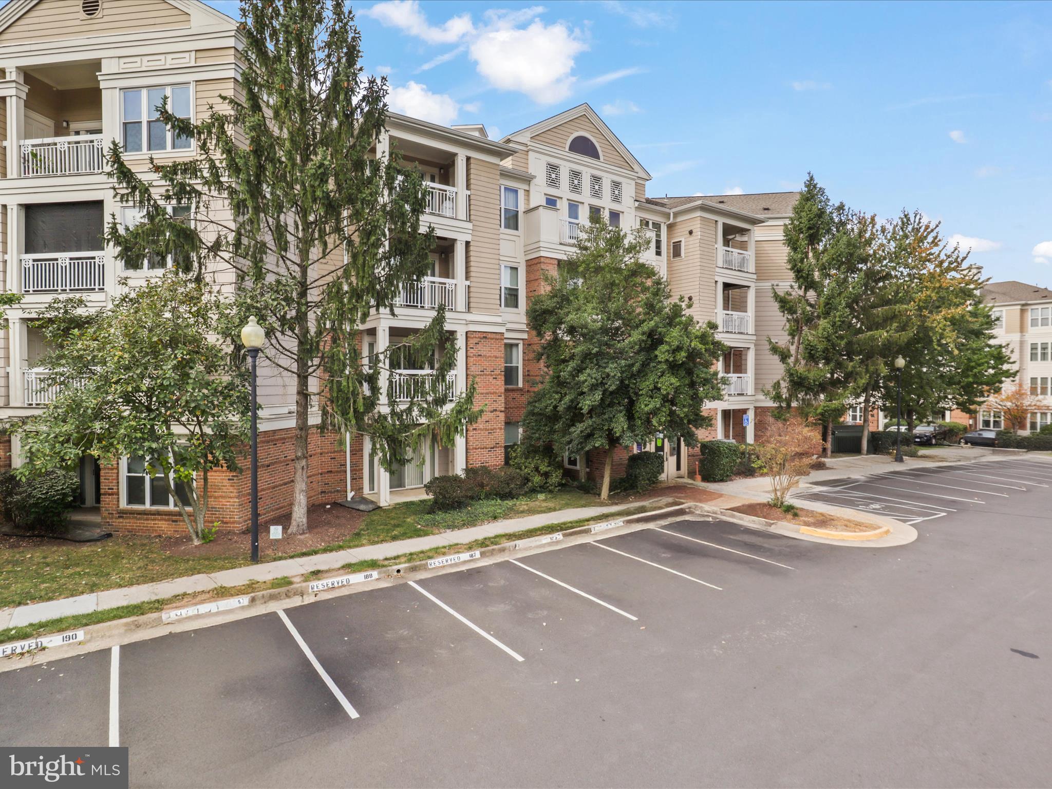 12913 ALTON SQUARE 219