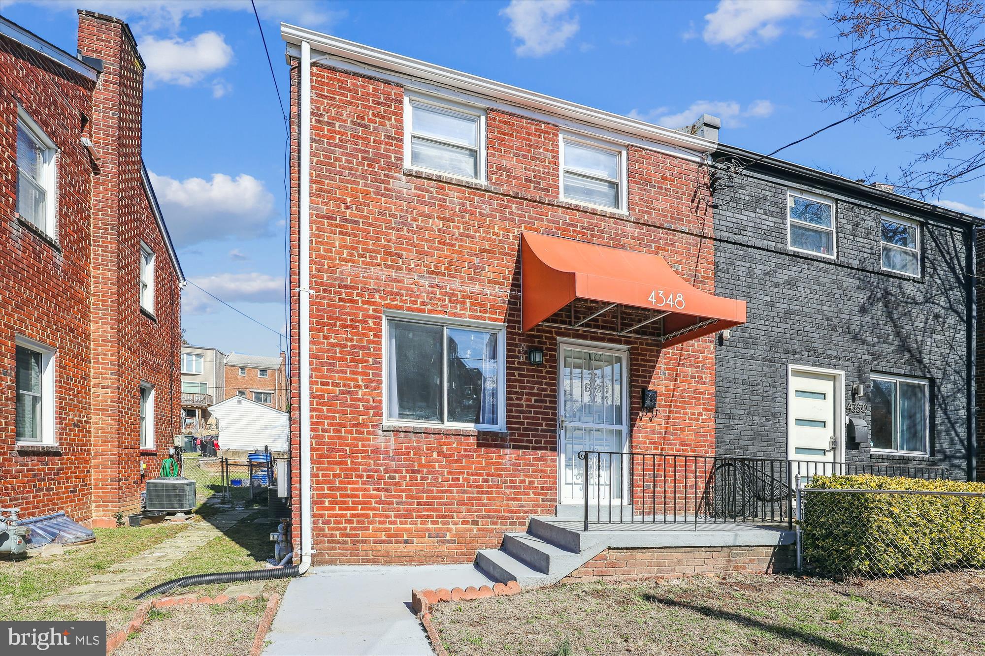 4348 D STREET SE