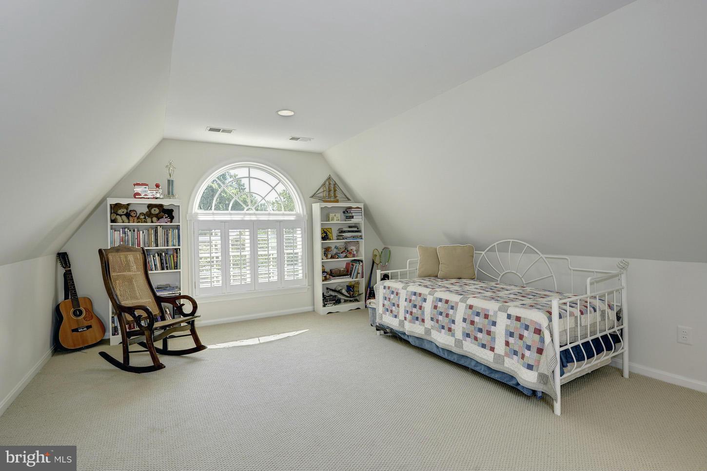 WESTMORELAND HILLS - Residential