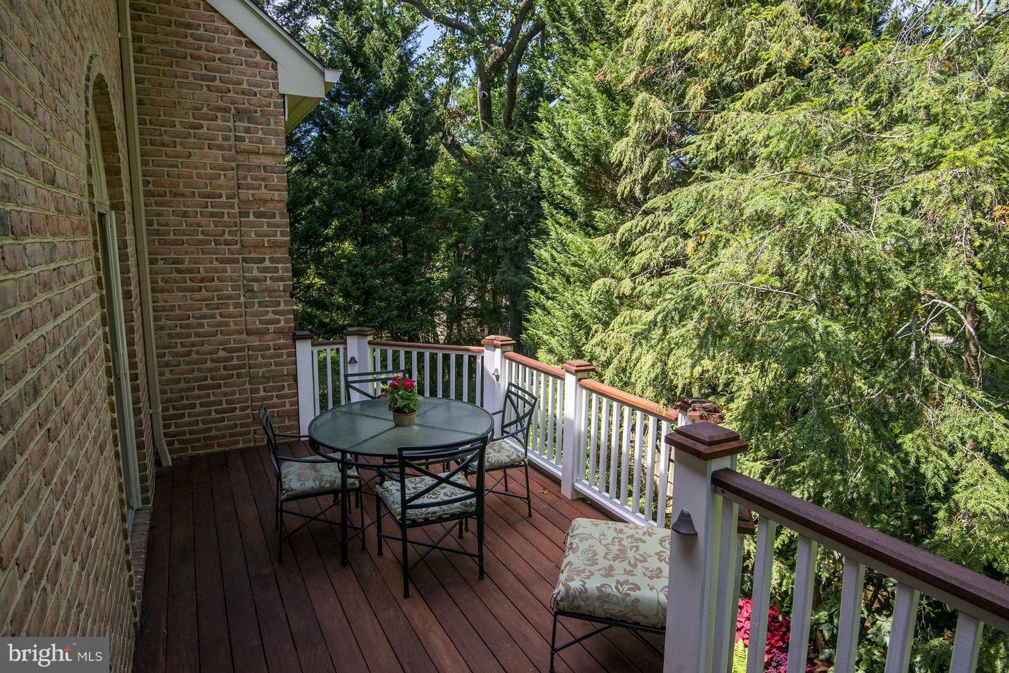 WESTMORELAND HILLS - Residential