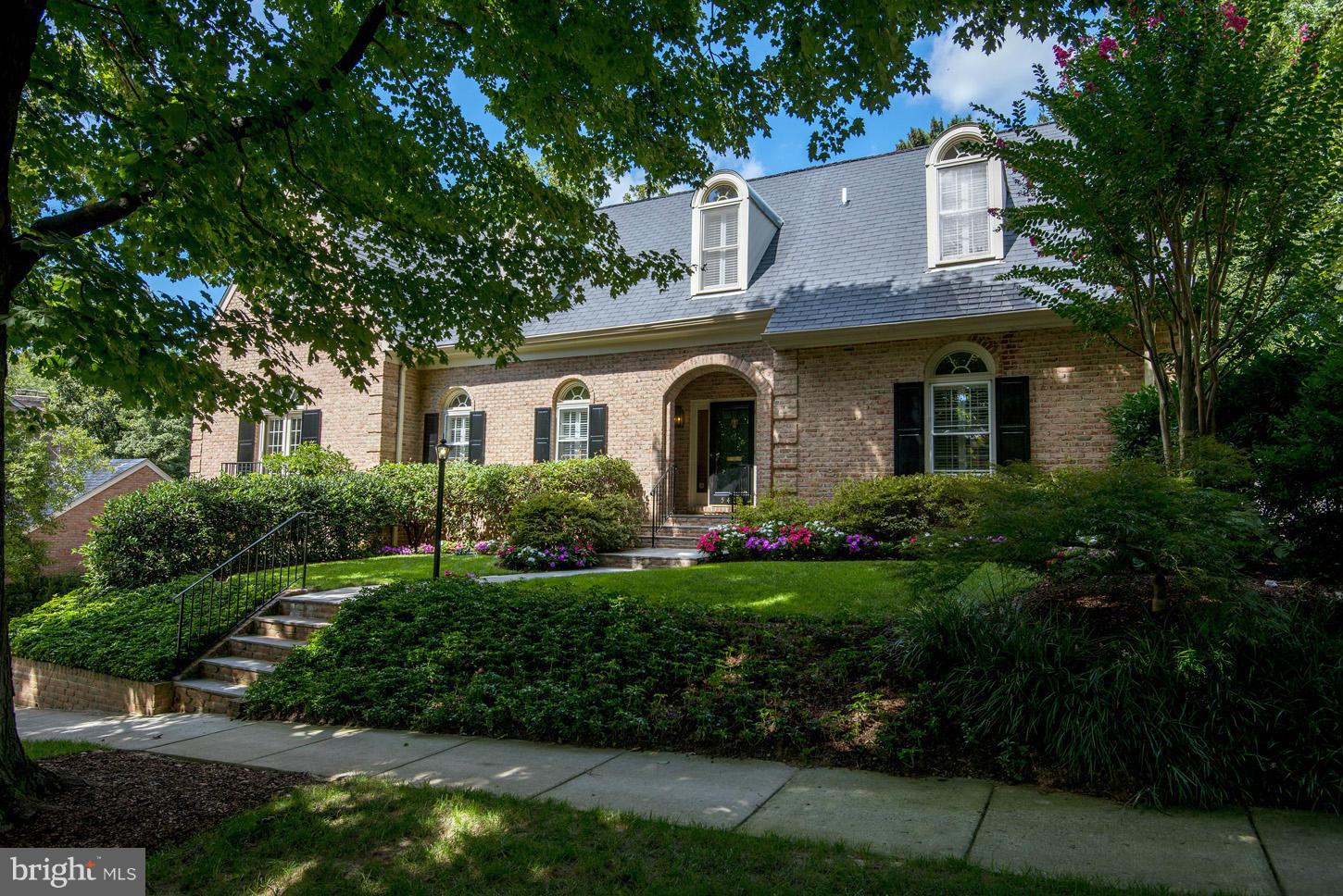 FABULOUS NEW PRICE FOR SINGULAR SPACE! APPROX 6000 SQFT CUSTOM HOME FEATURES SOARING CEILINGS, CURVED STAIRWAYS, EMBASSY-SIZED ROOMS, 1ST FLOOR MASTER....IDEAL FOR GRAND ENTERTAINING & COMFORTABLE LIVING--ENSCONCED IN OVERLOOK ENCLAVE THAT INCLUDES POOL, PICNIC AREAS, TOT LOT, SIDEWALKS ADJACENT TO ACRES OF NAT'L PARKLAND & CAPITAL CRESCENT TRAIL, MINS TO DOWNTOWN DC, BETH & METRO.