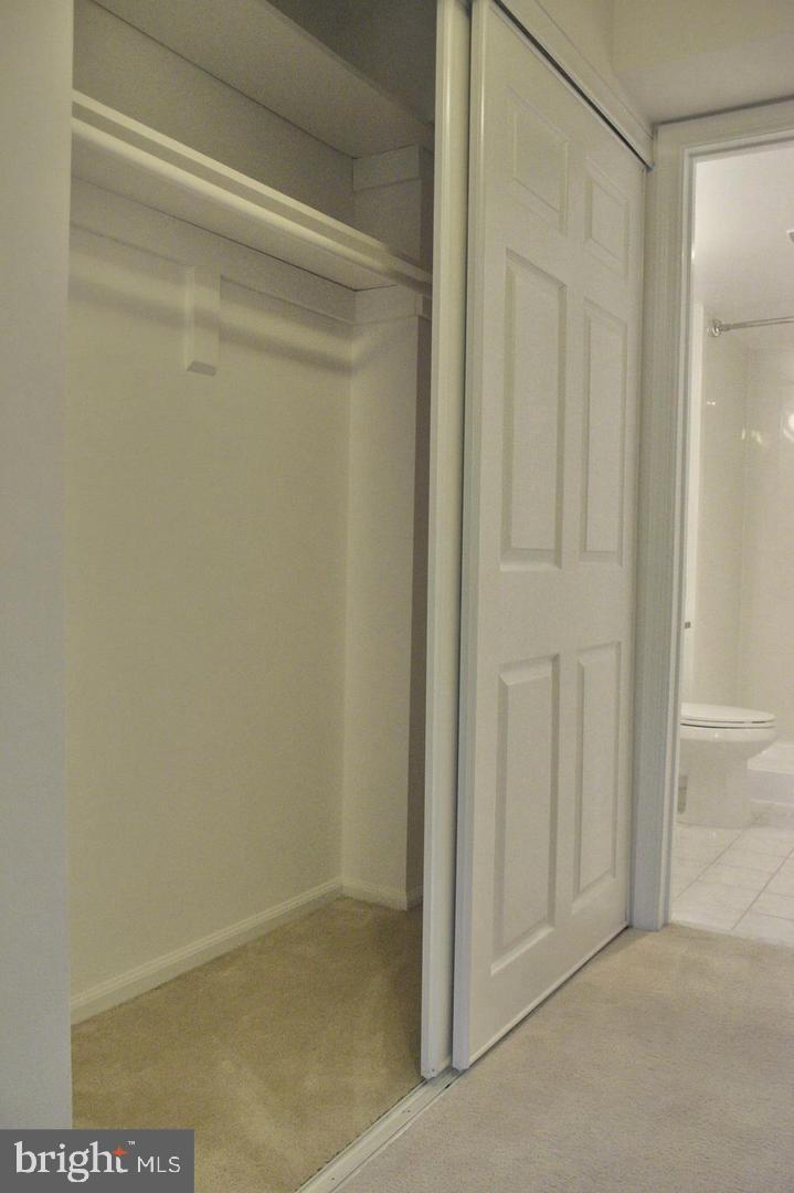 THE COLONIES - Residential Lease