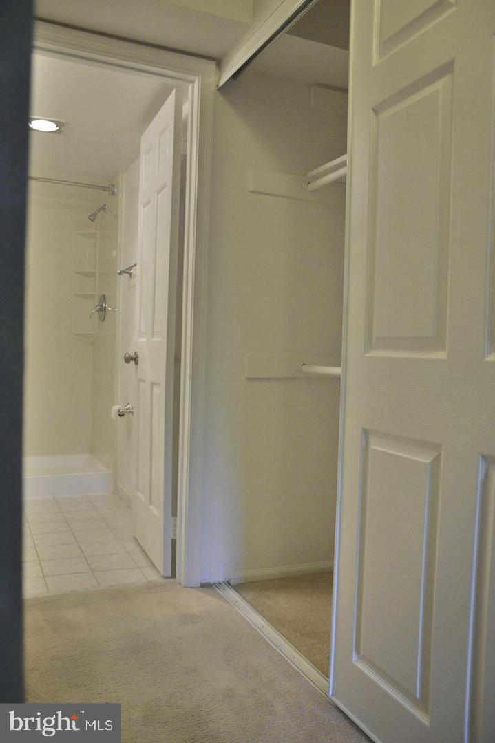 THE COLONIES - Residential Lease