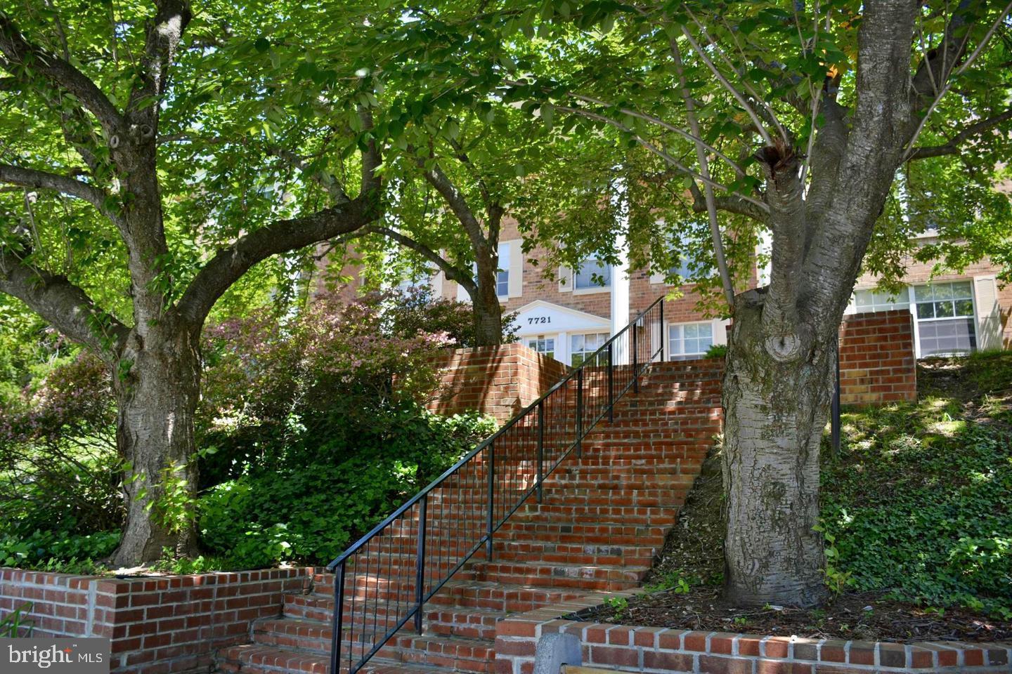 THE COLONIES - Residential Lease