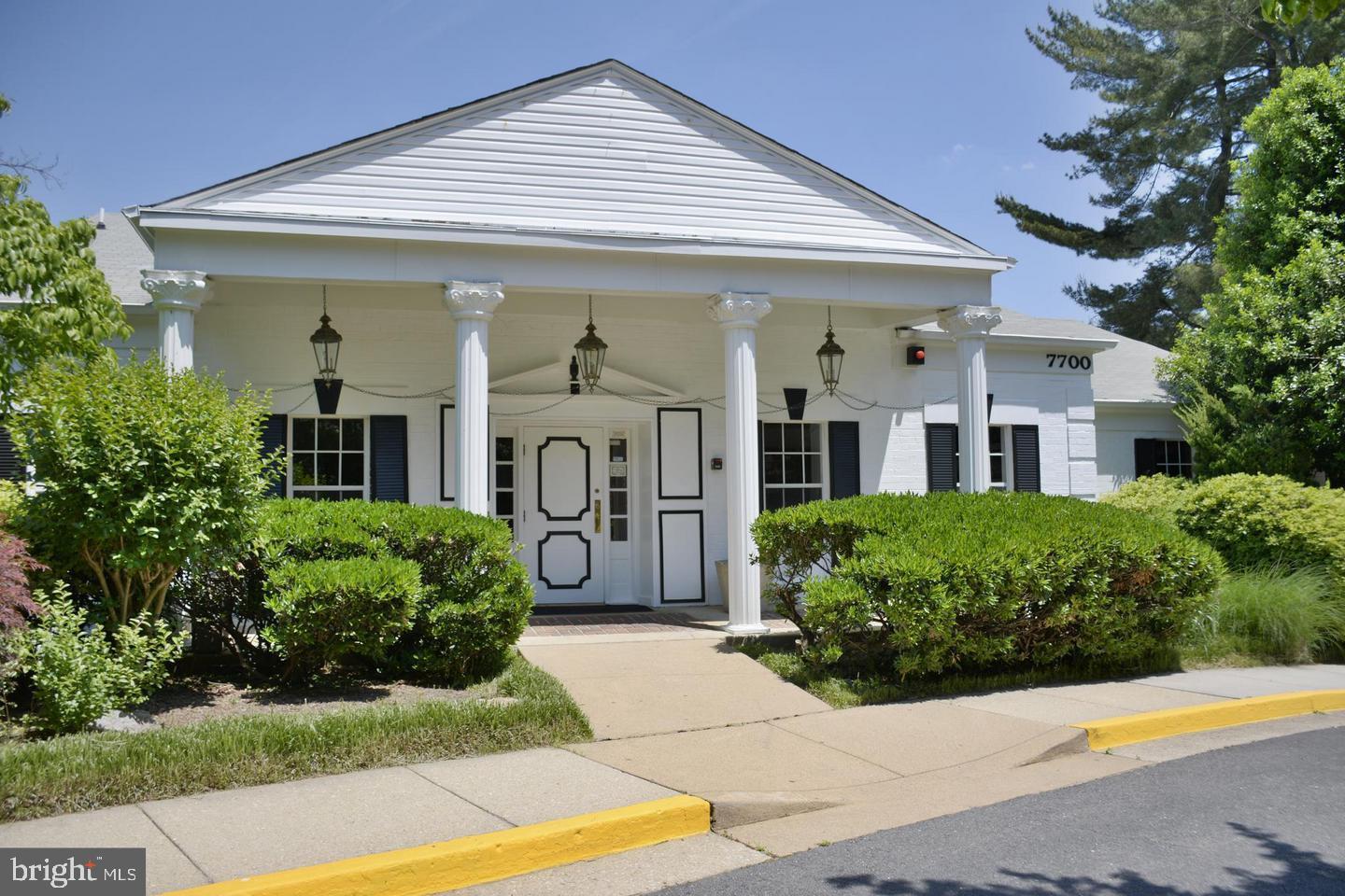 THE COLONIES - Residential Lease