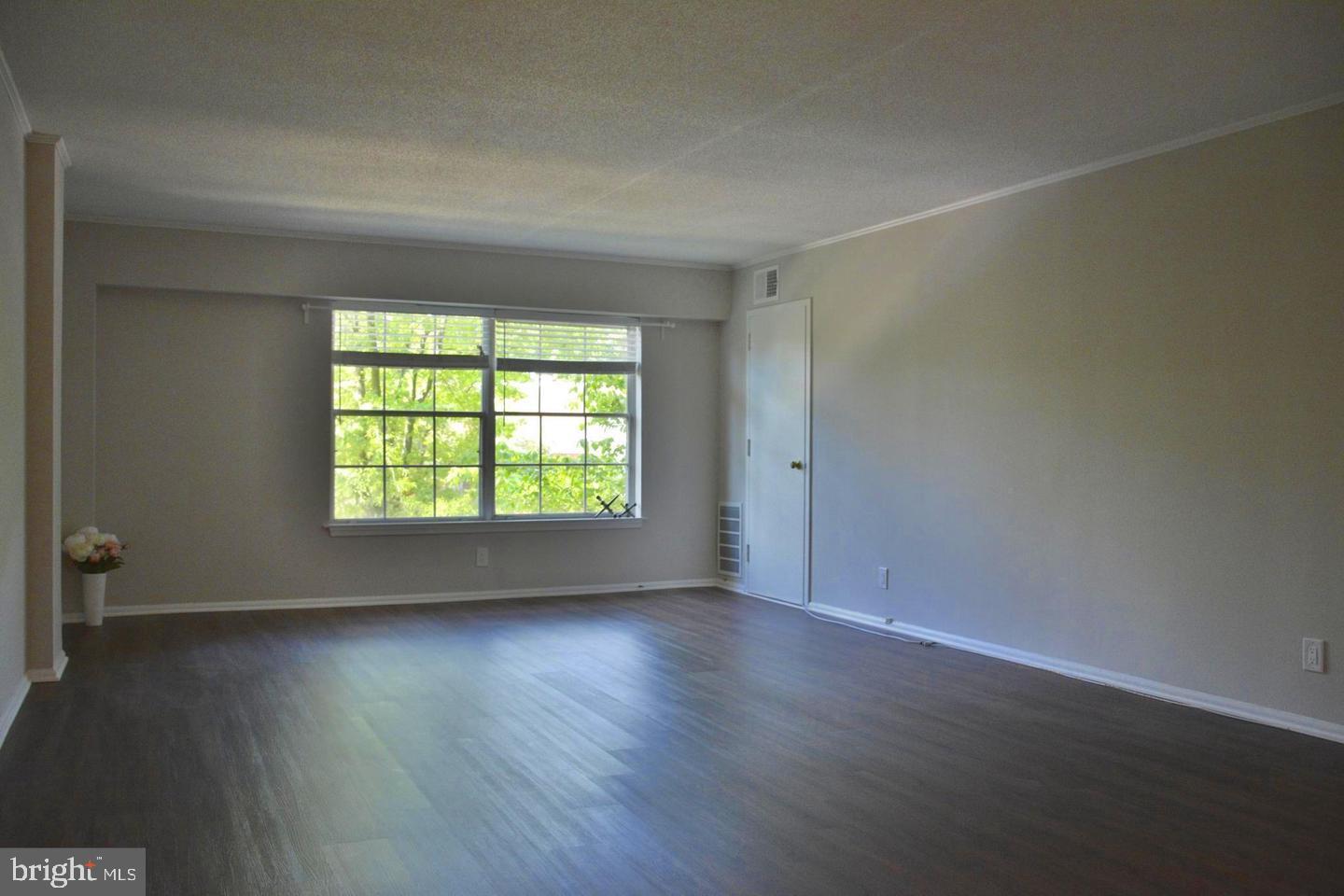 THE COLONIES - Residential Lease