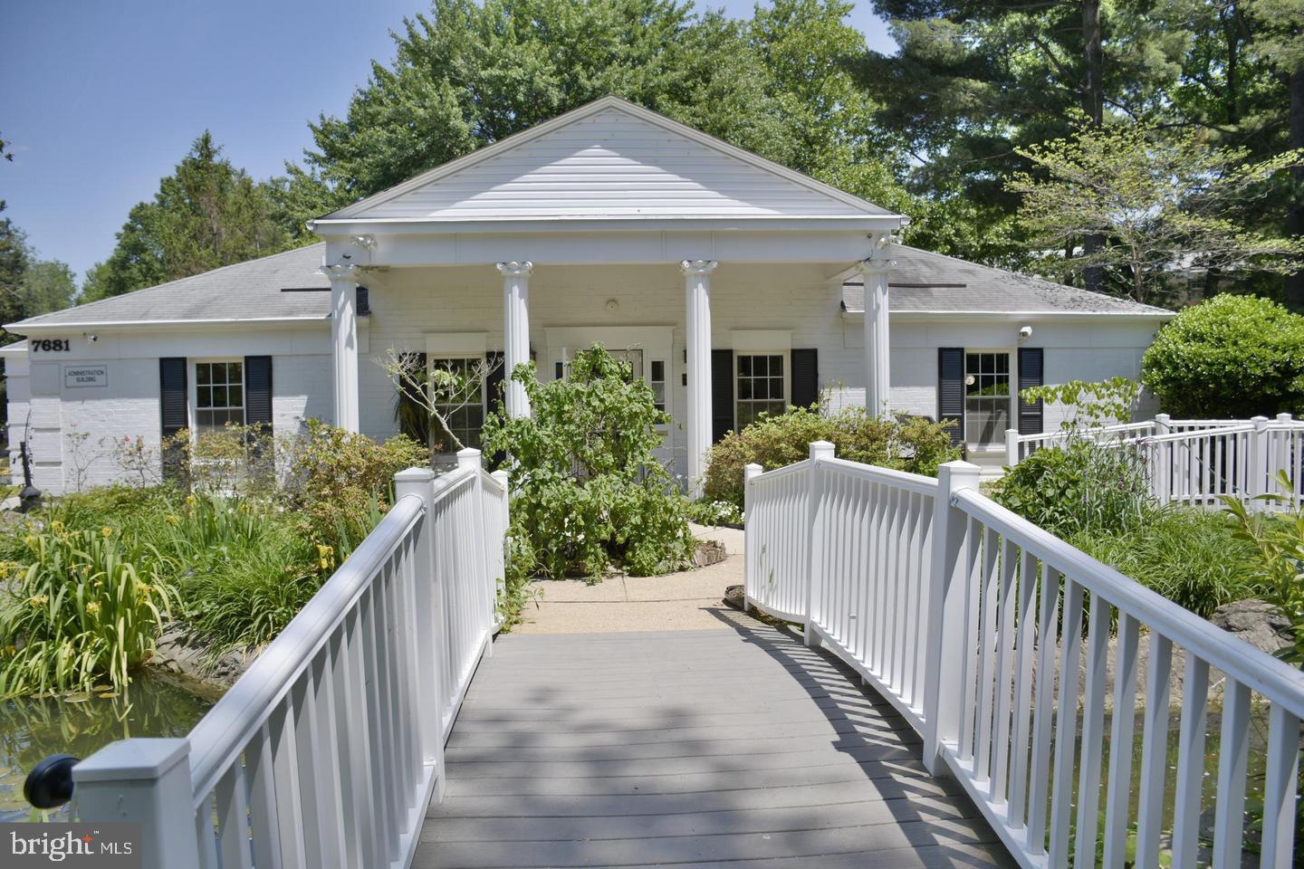 THE COLONIES - Residential Lease