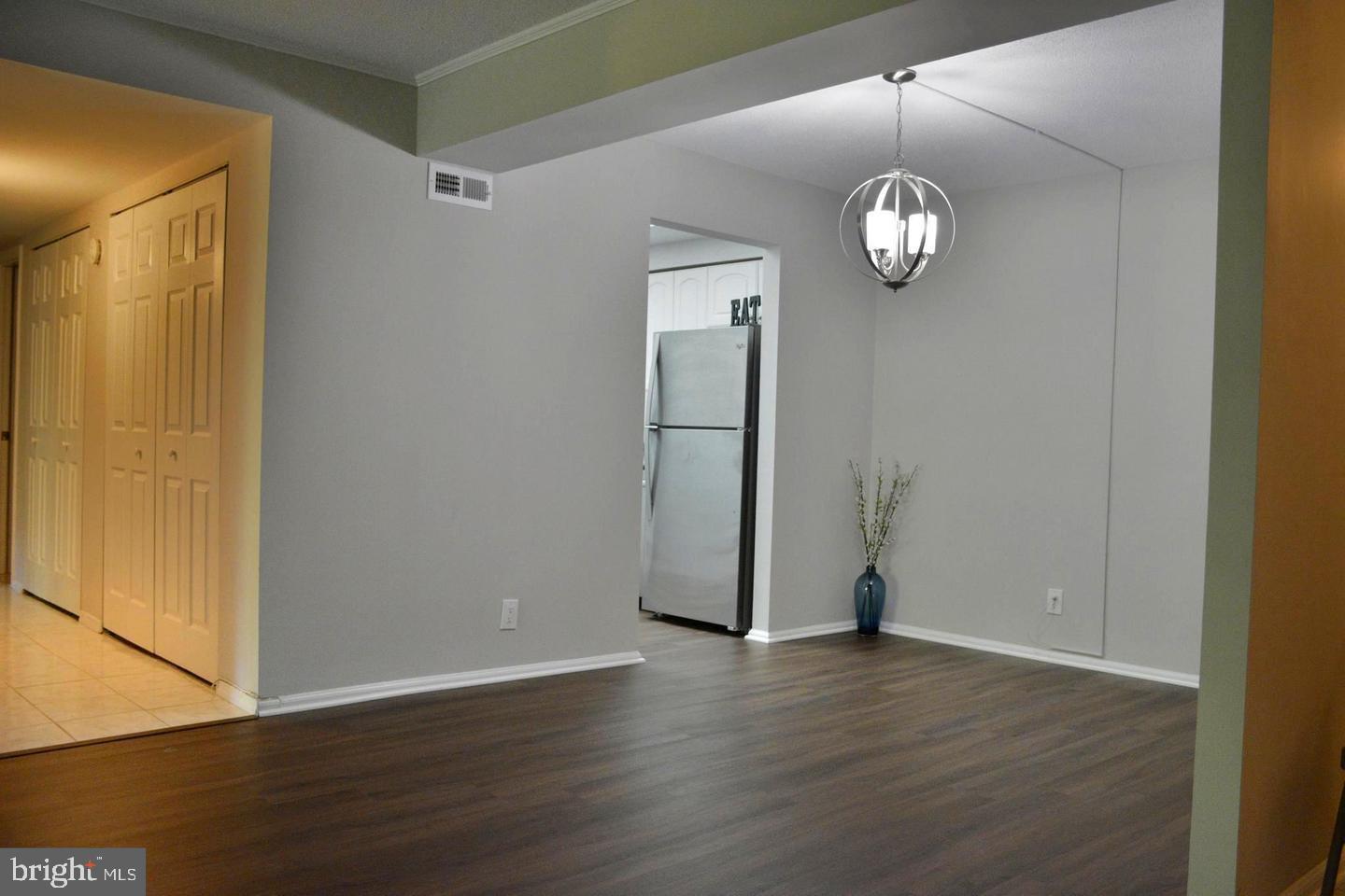 THE COLONIES - Residential Lease