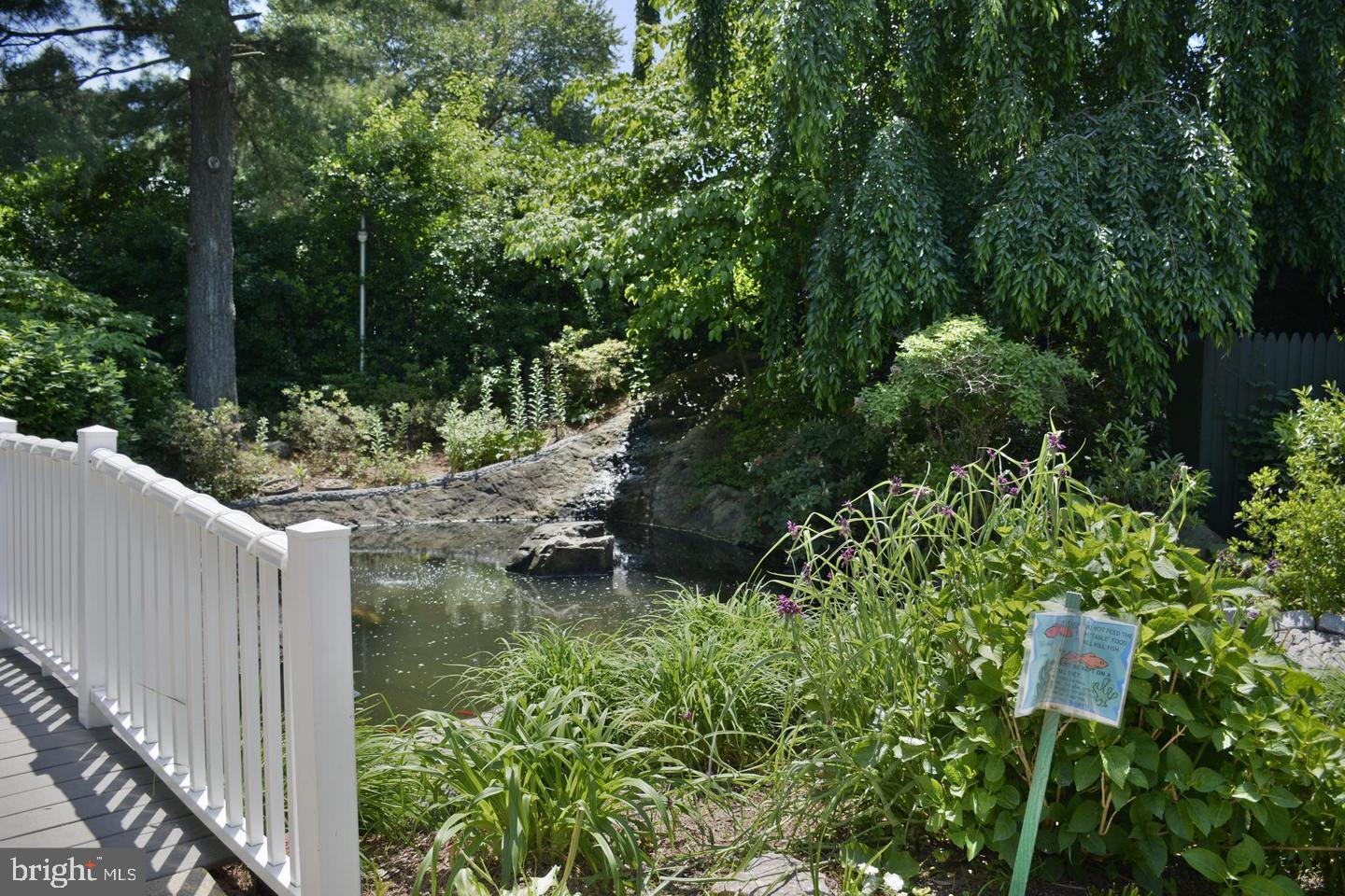 THE COLONIES - Residential Lease