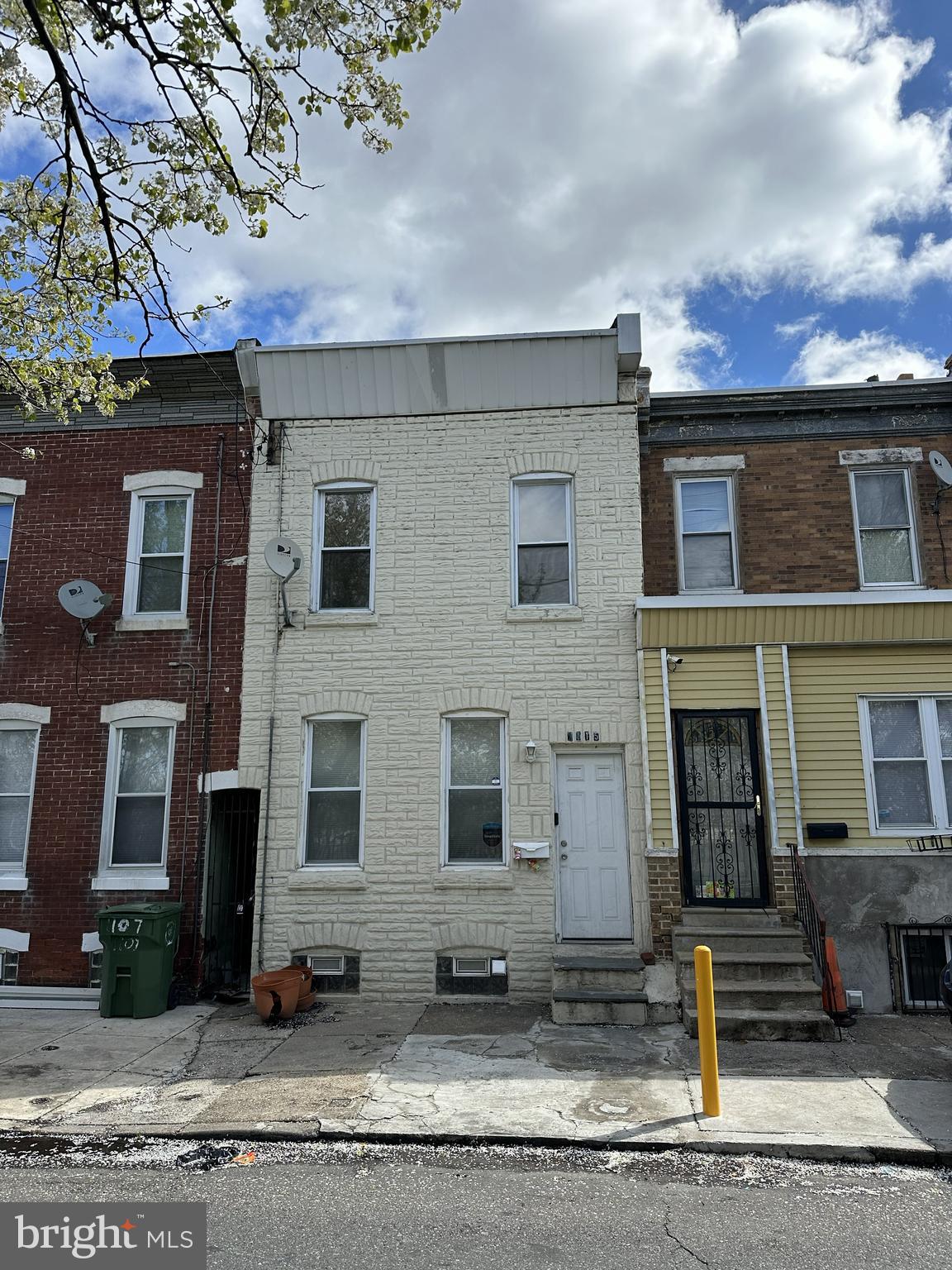 2115 WAKELING STREET
