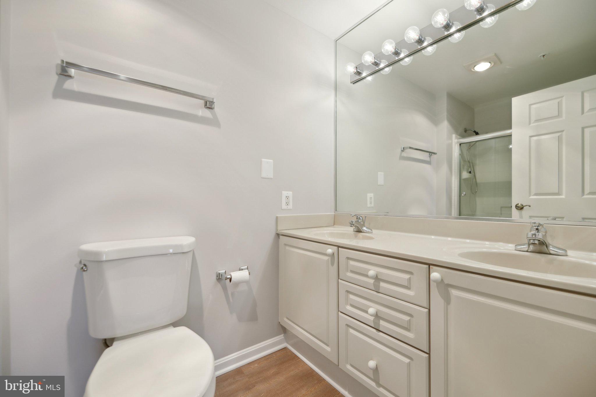 LANSDOWNE WOODS - Residential