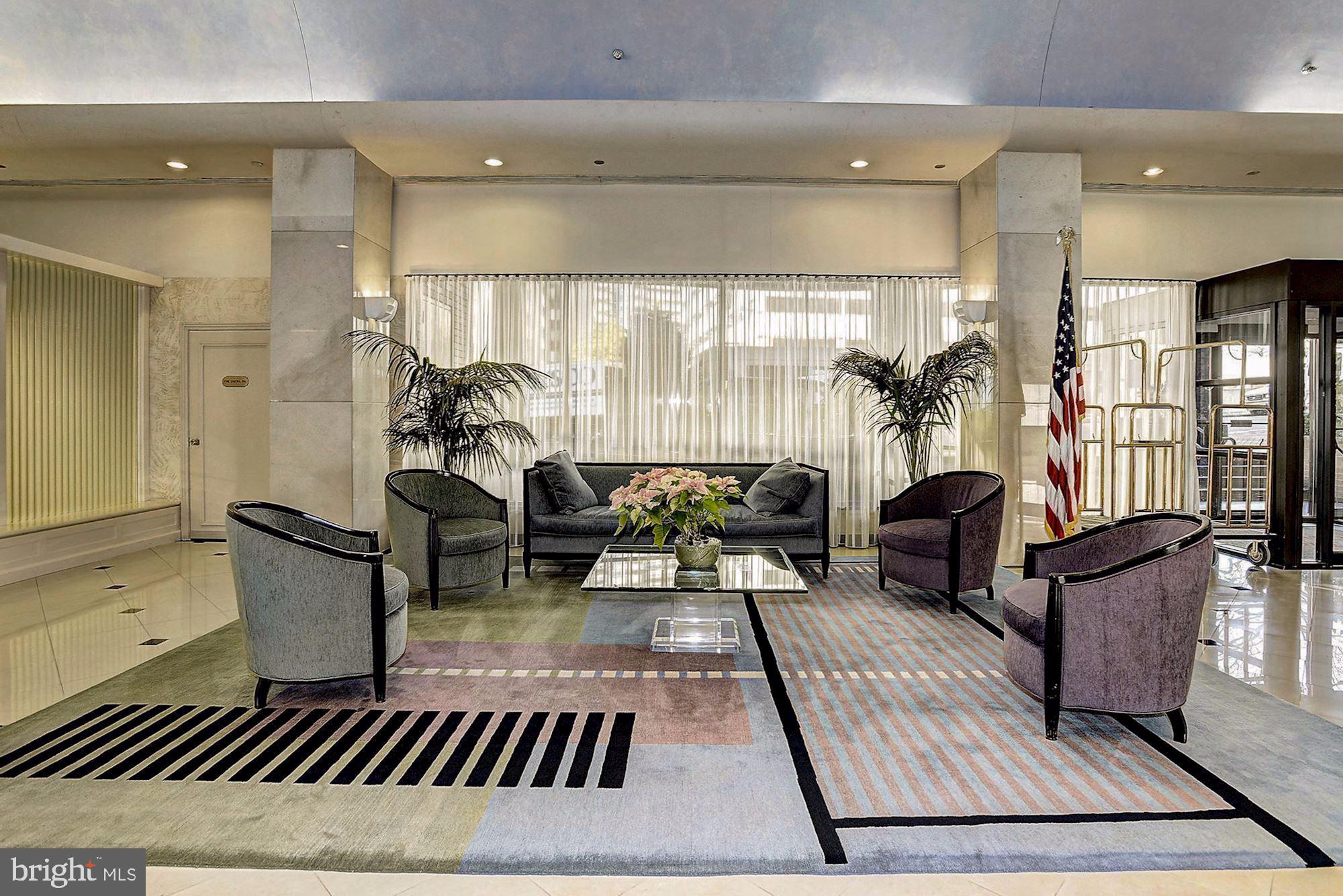 THE CARLETON OF CHEVY CHASE - Residential