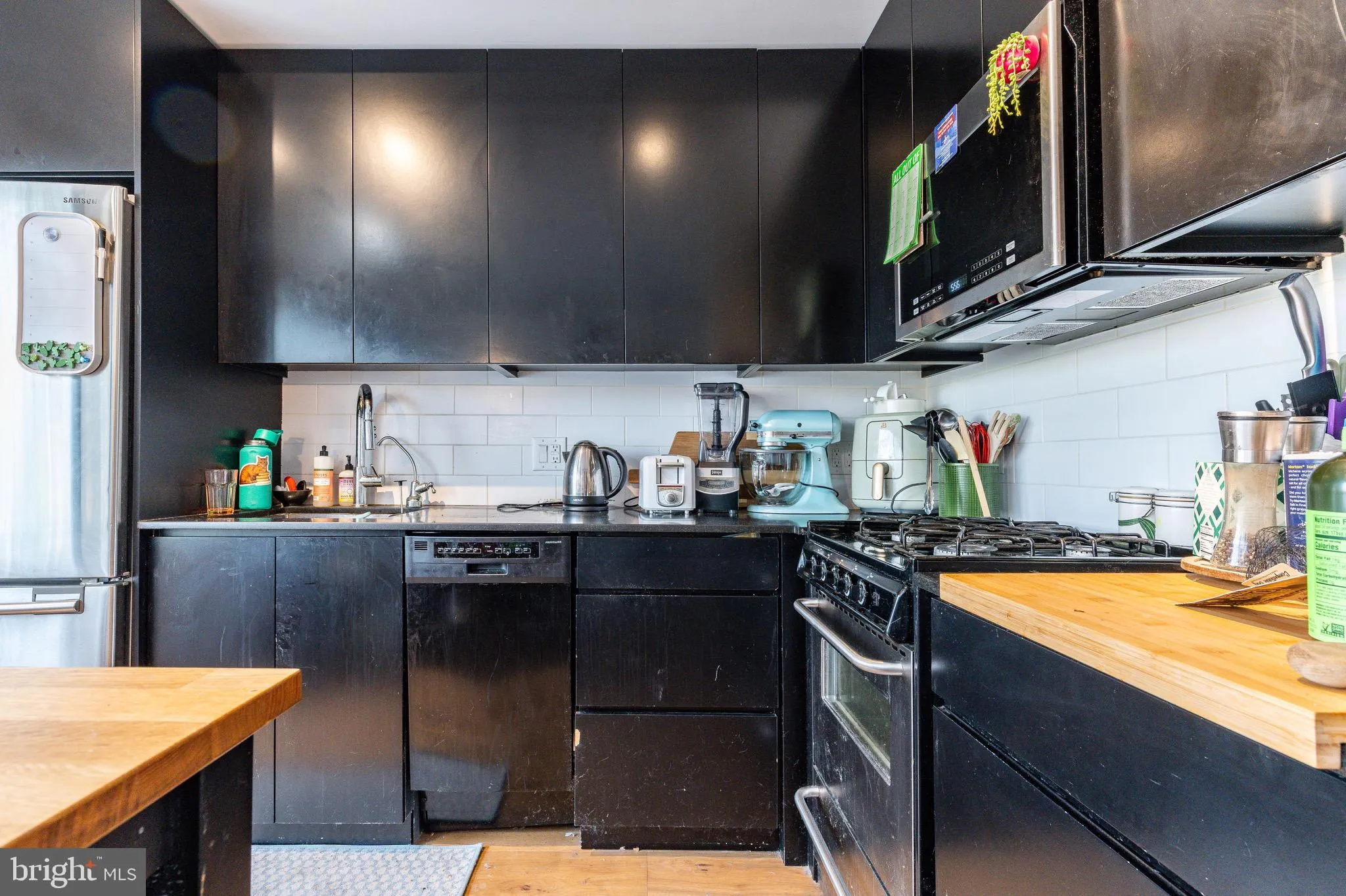 Philadelphia, Pennsylvania 19125, United States, 3 Bedrooms Bedrooms, ,Residential,Active,114042