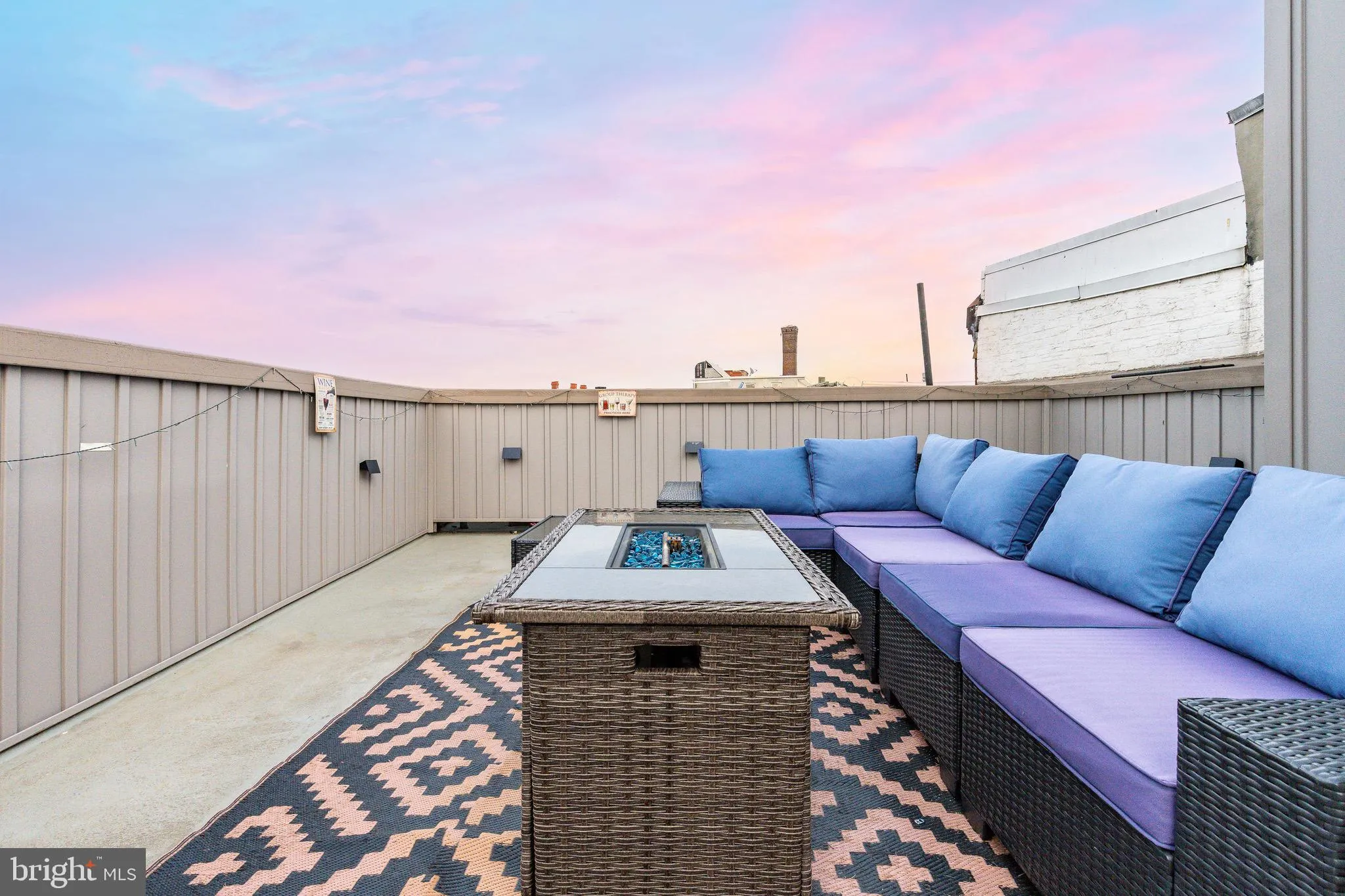 Philadelphia, Pennsylvania 19125, United States, 3 Bedrooms Bedrooms, ,Residential,Active,114042