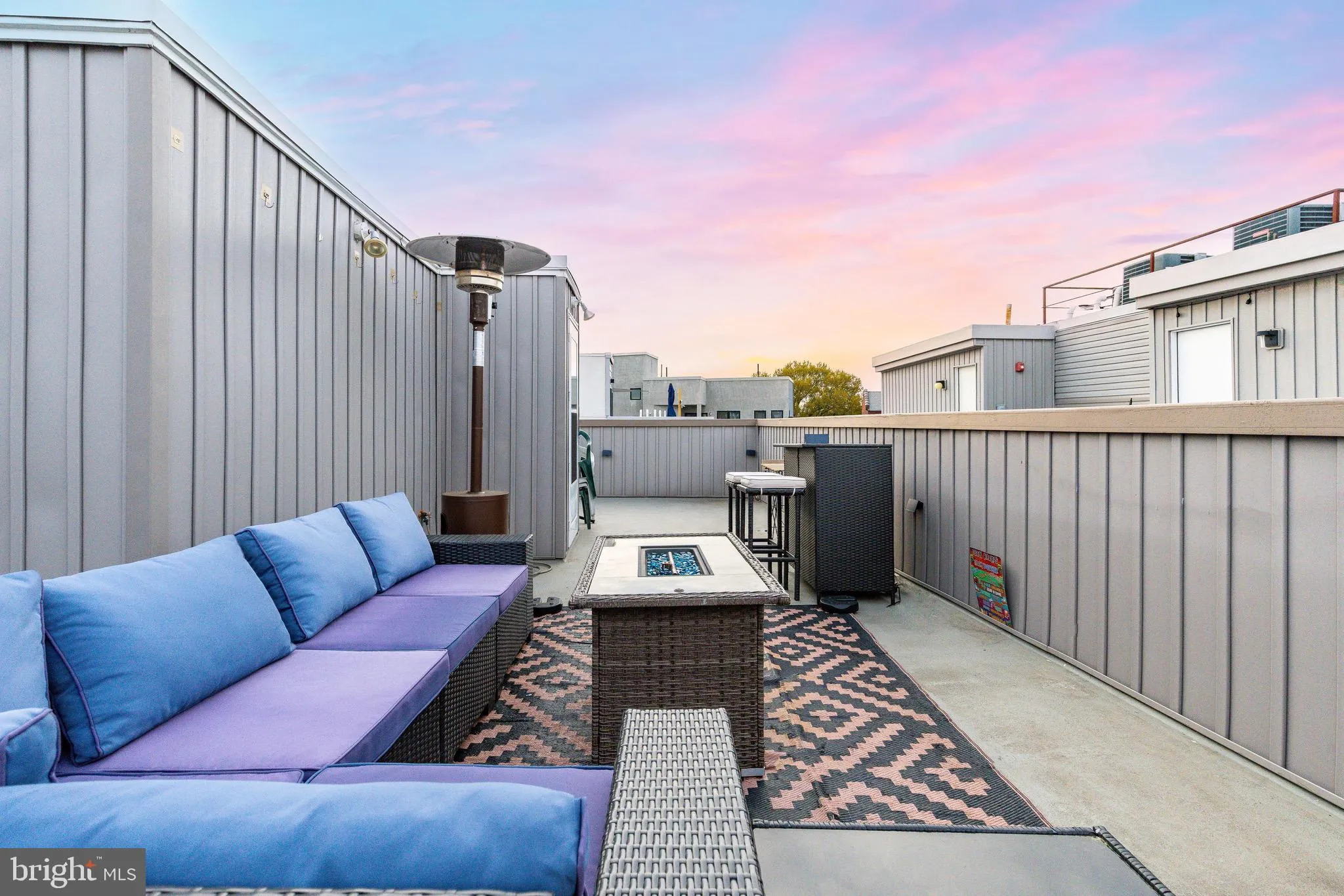 Philadelphia, Pennsylvania 19125, United States, 3 Bedrooms Bedrooms, ,Residential,Active,114042