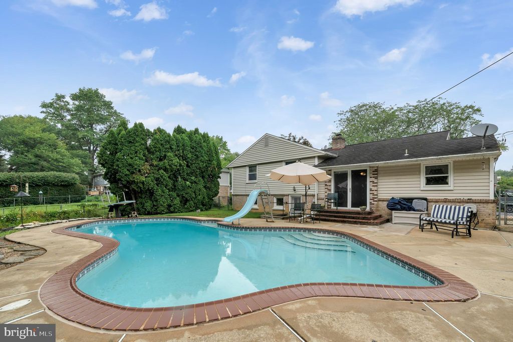 Photo of 2700 ROYAL RD, LANCASTER, PA 17603 (MLS # PALA2032642)